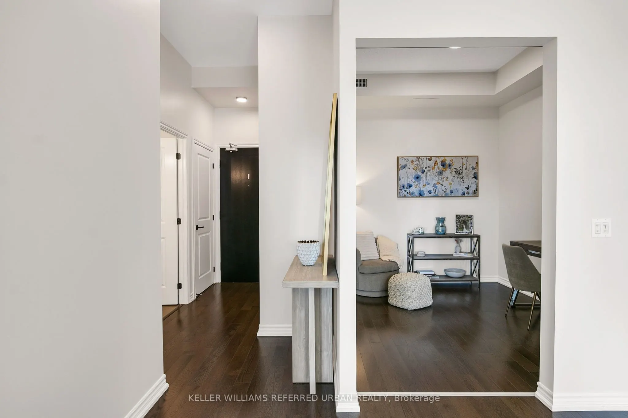 23 Glebe Road W, #725