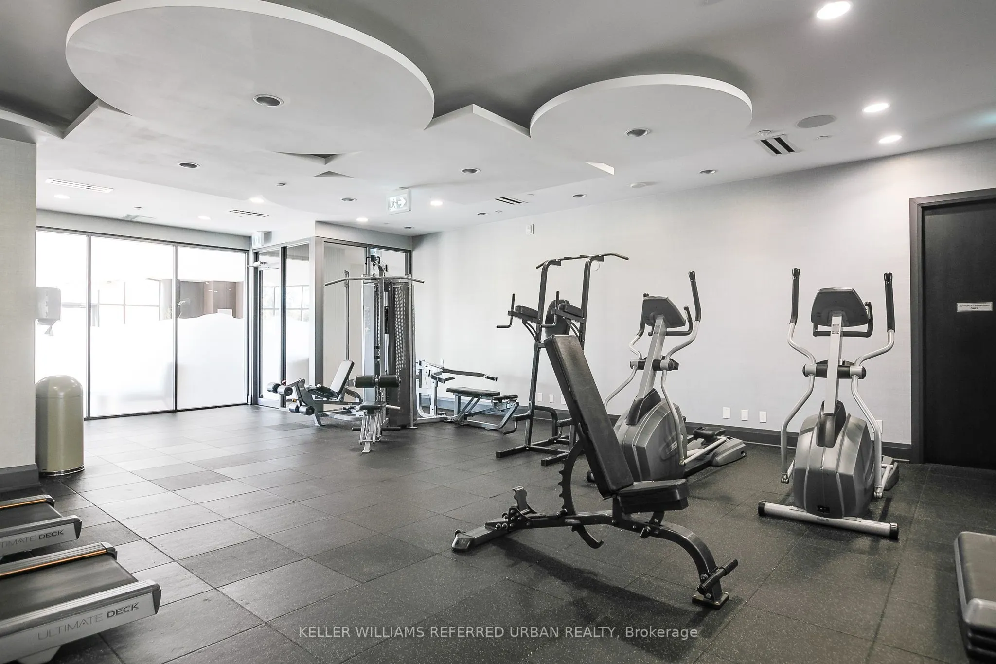 23 Glebe Road W, #725