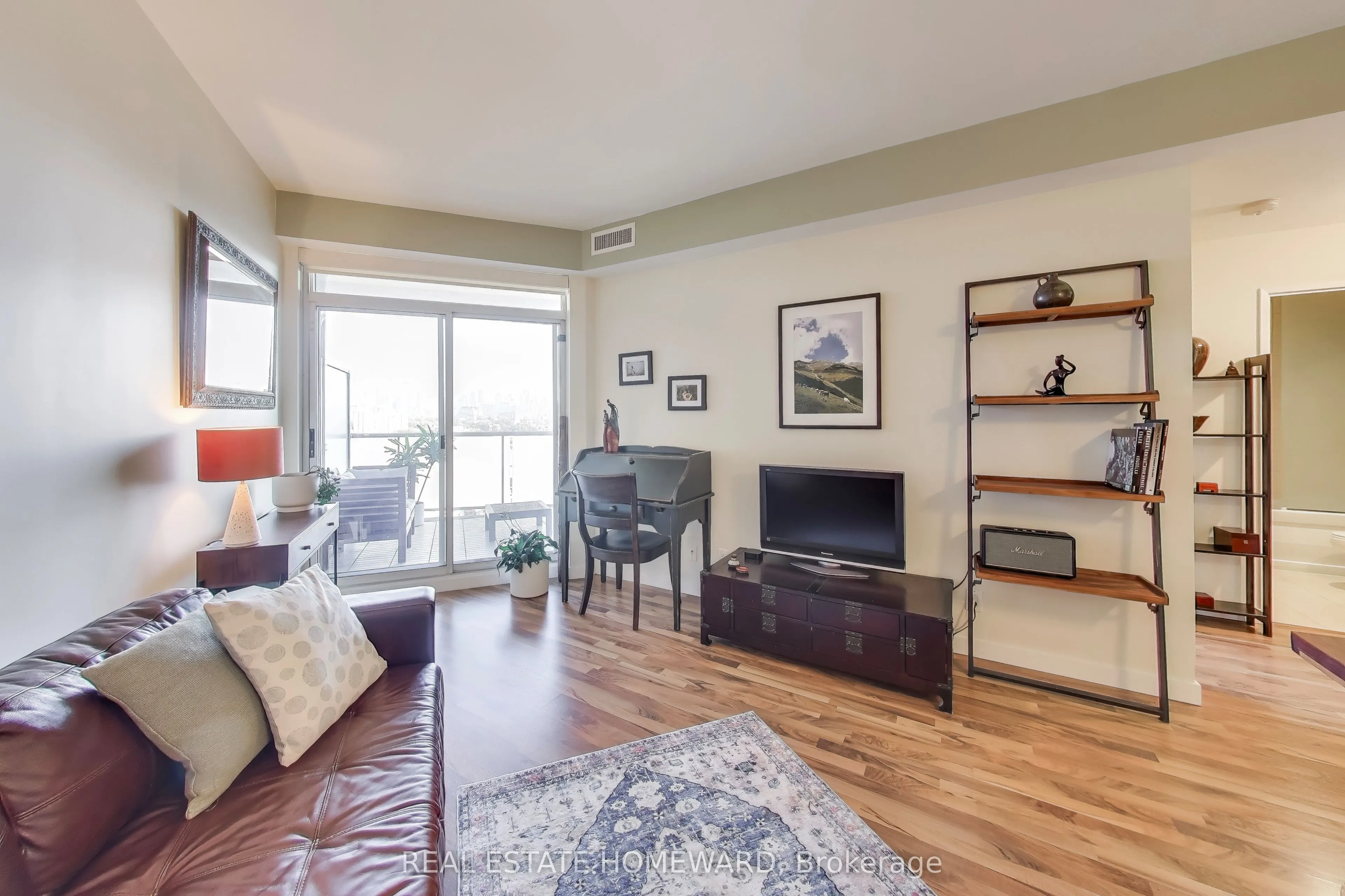 1 Shaw Street, #1201