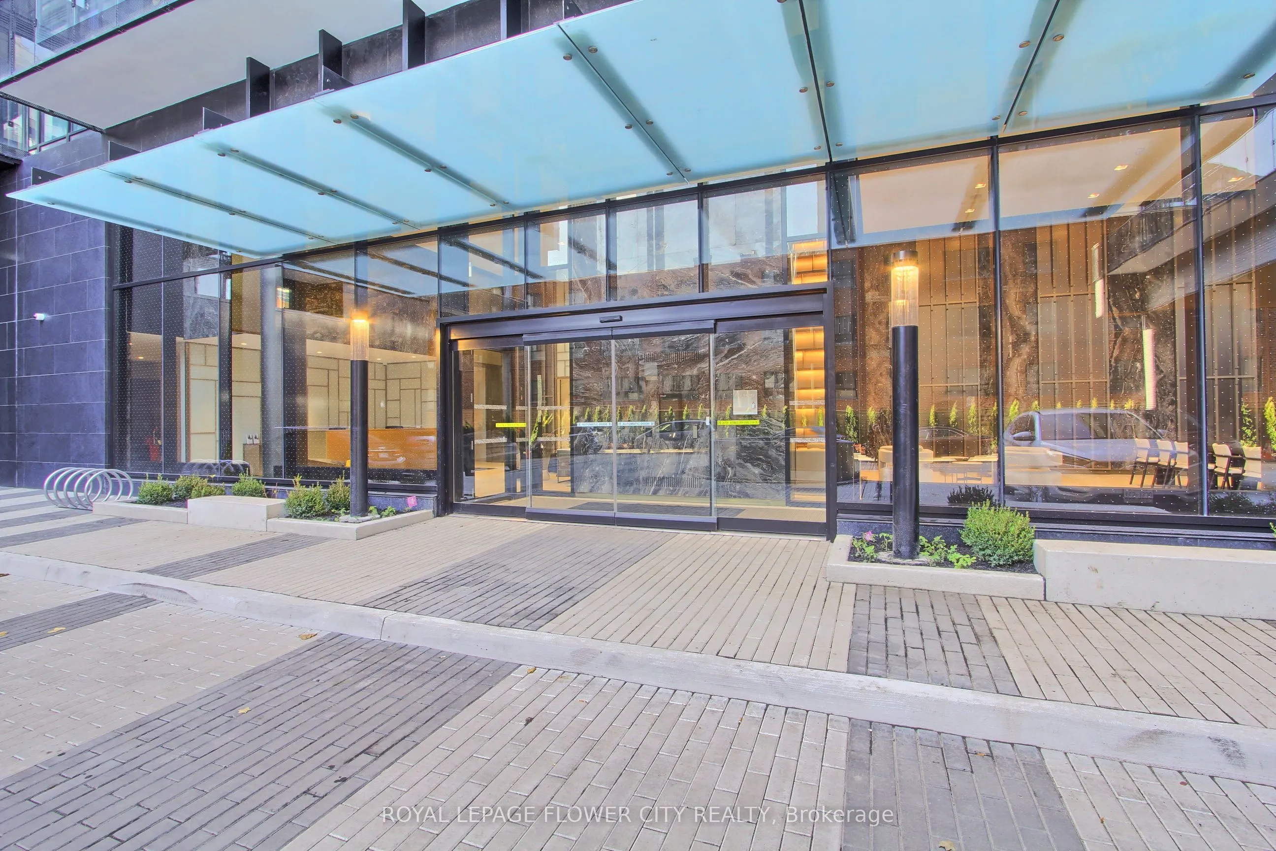 117 Broadway Avenue, #706