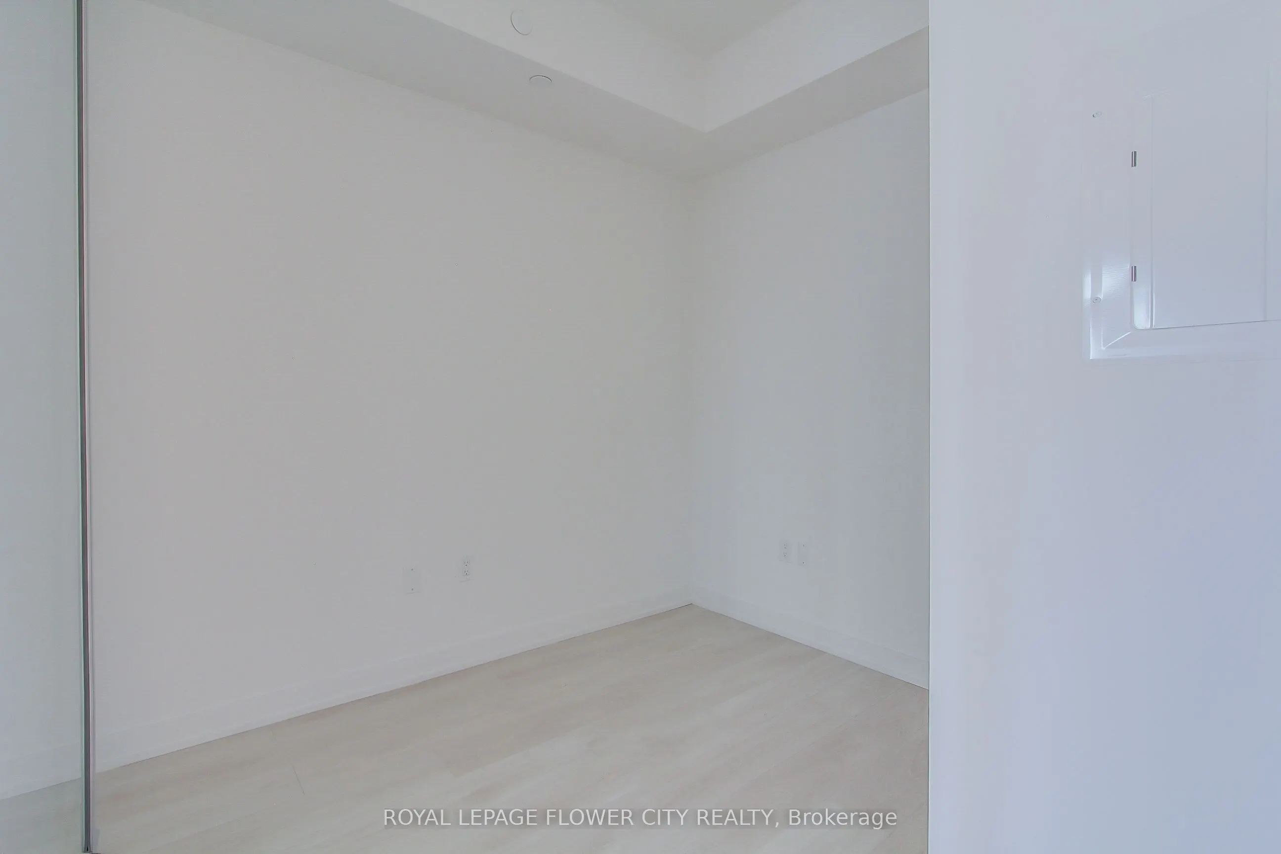 117 Broadway Avenue, #706