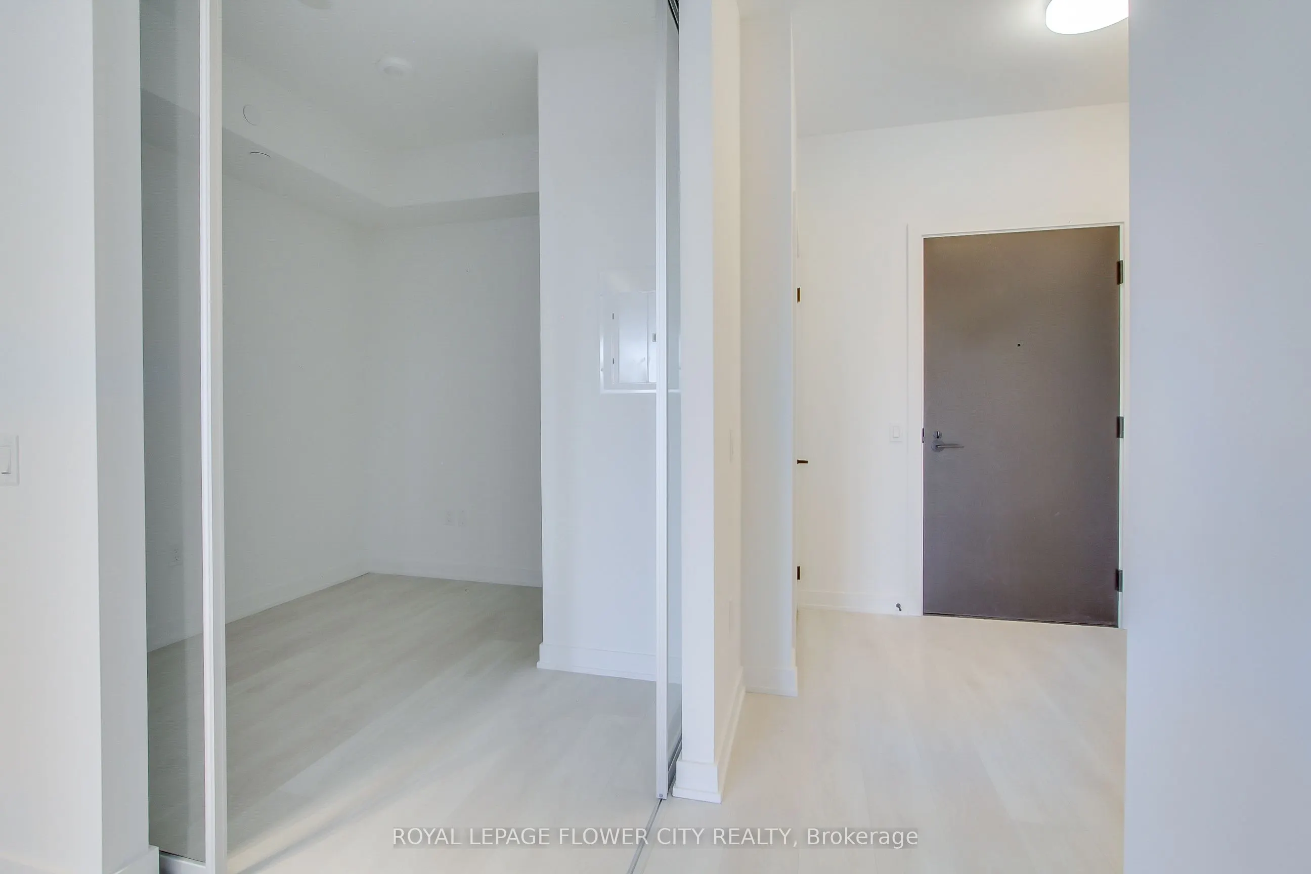 117 Broadway Avenue, #706