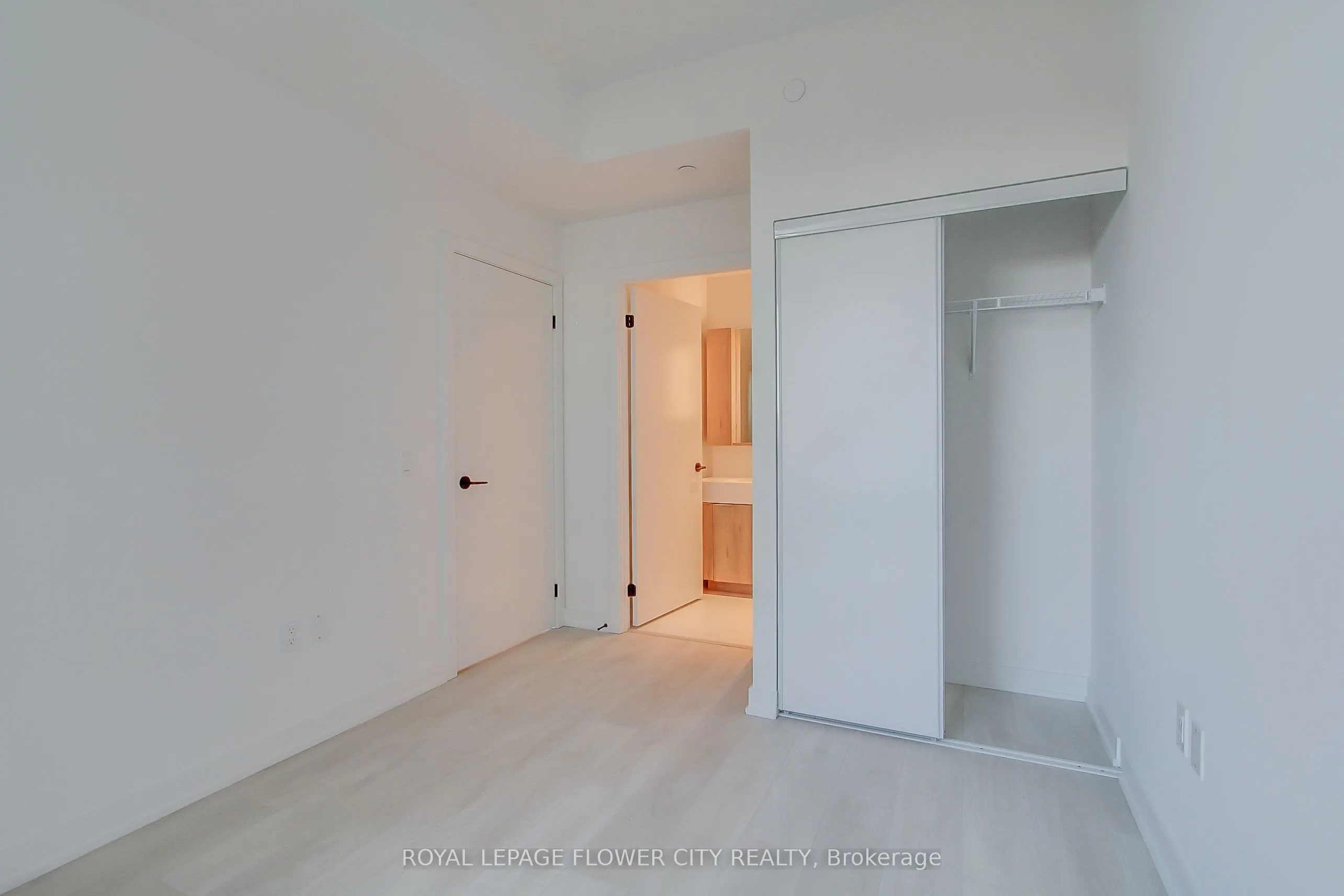 117 Broadway Avenue, #706