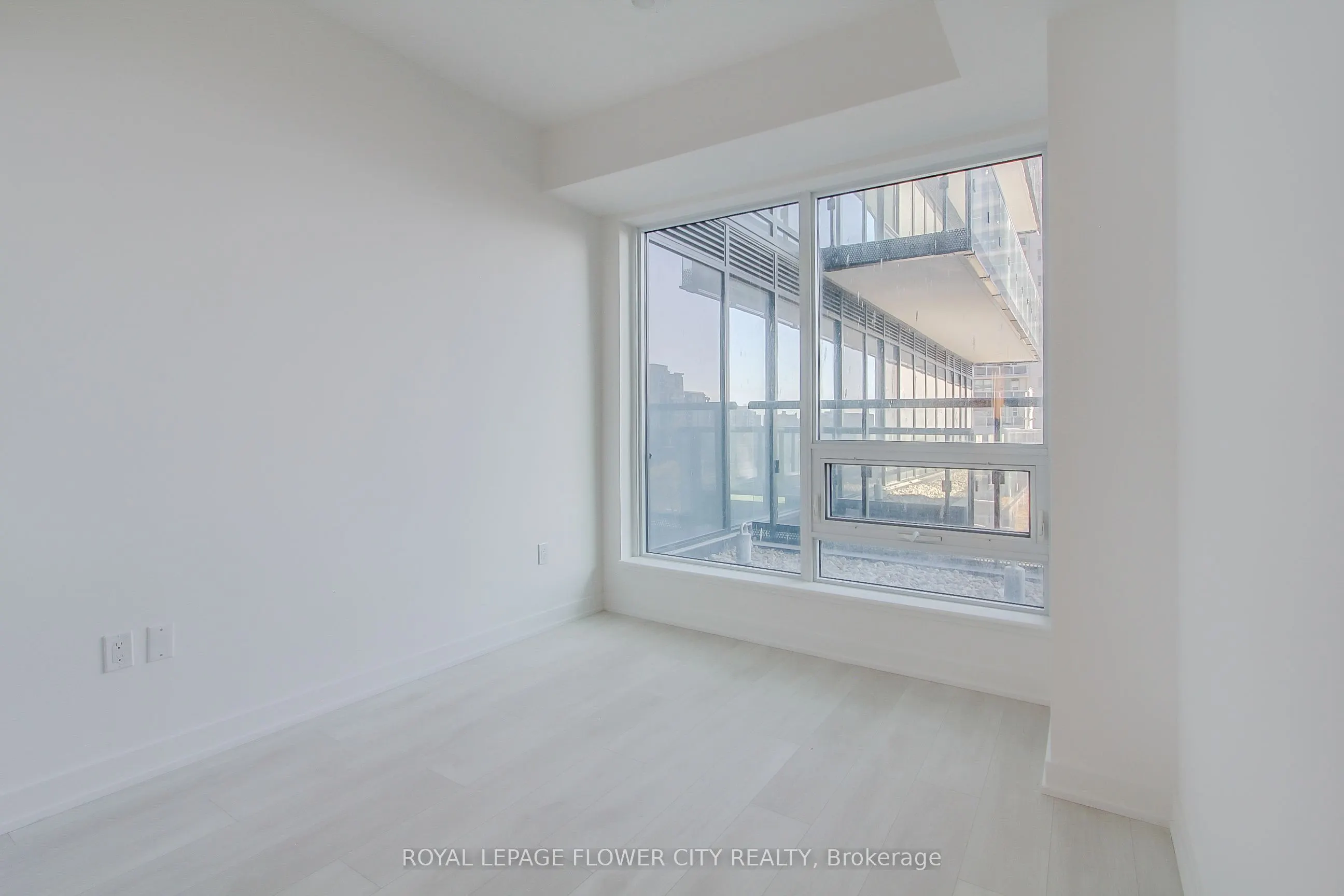 117 Broadway Avenue, #706