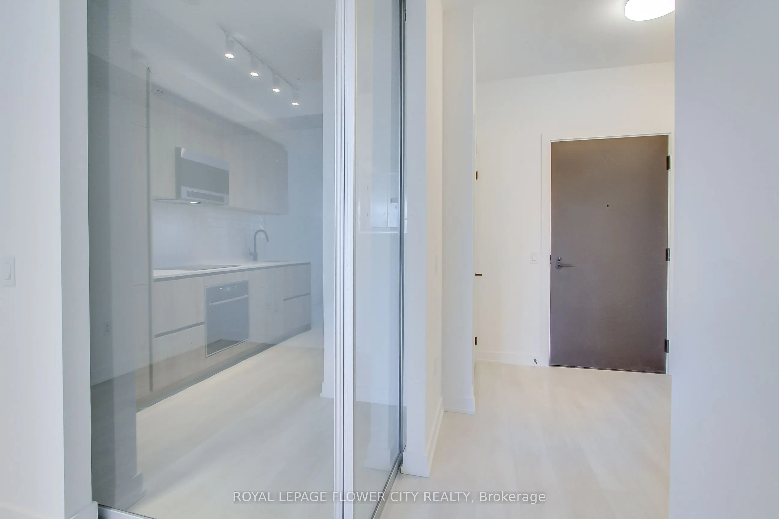 117 Broadway Avenue, #706
