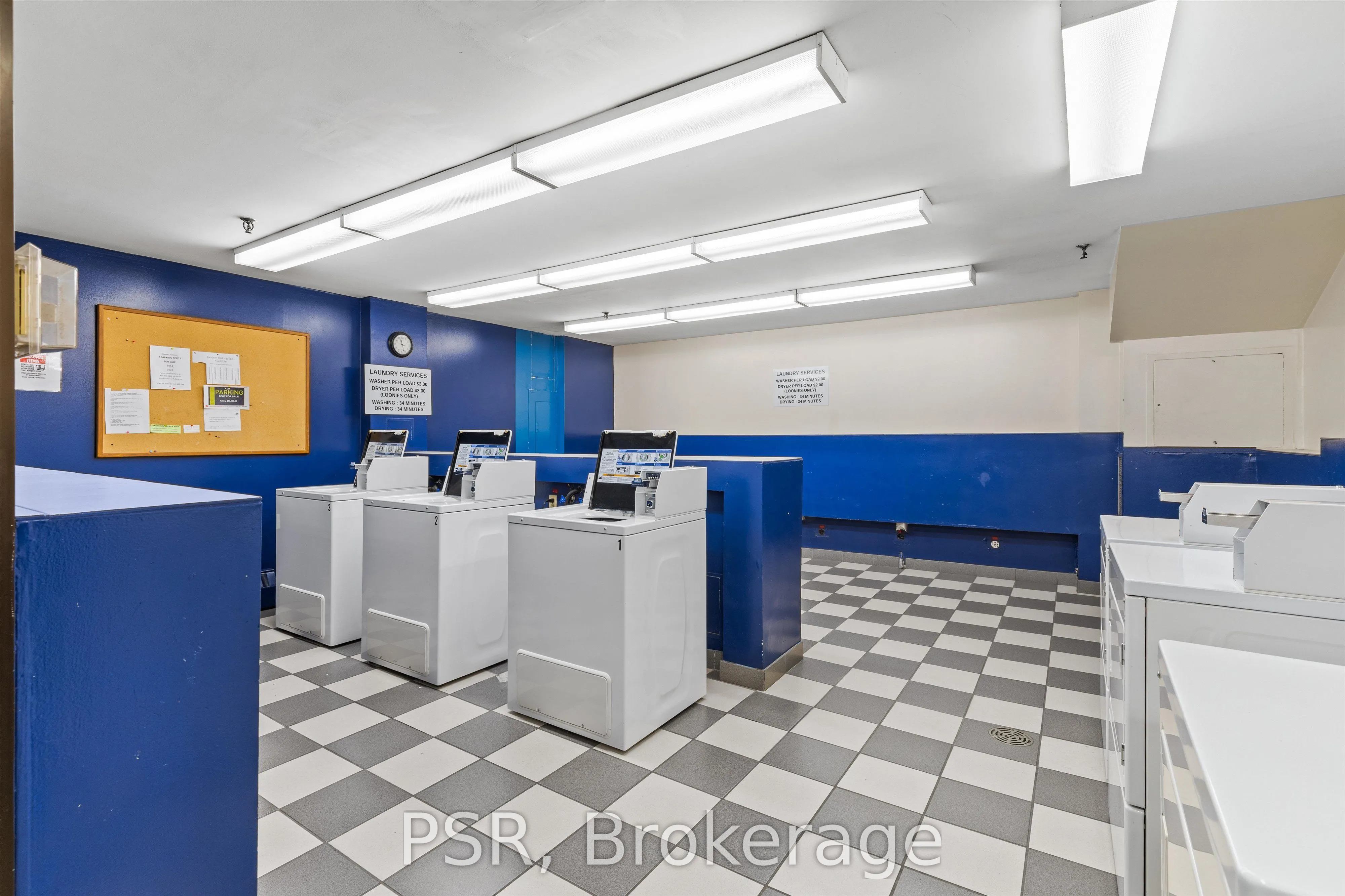 633 Bay Street, #901