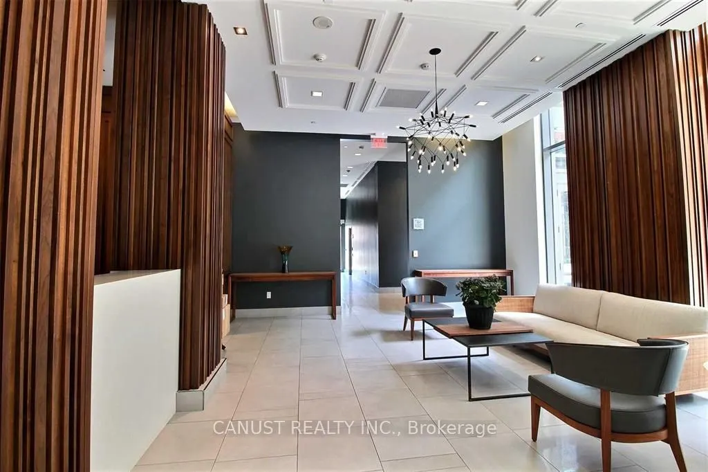 775 King St. Street W, #6