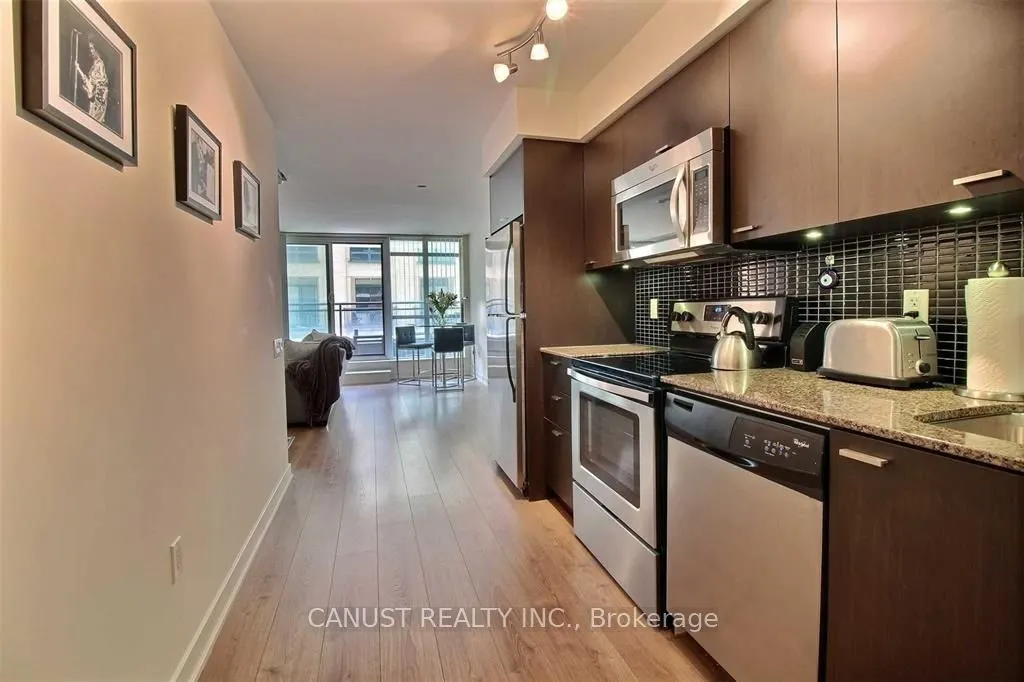 775 King St. Street W, #6
