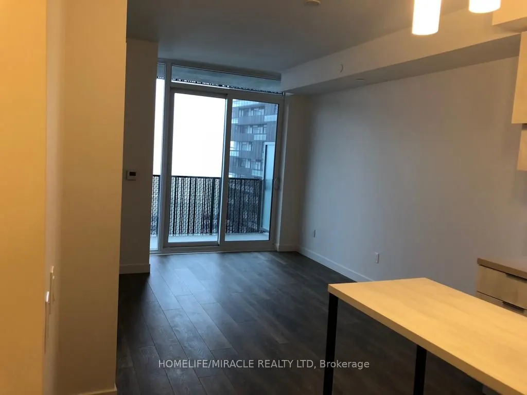 8 Eglington Avenue E, #1906