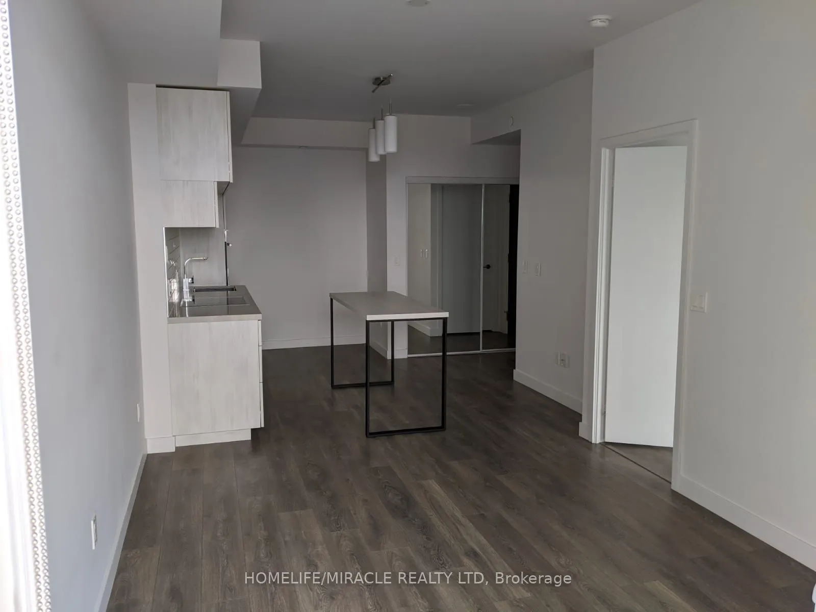 8 Eglington Avenue E, #1906