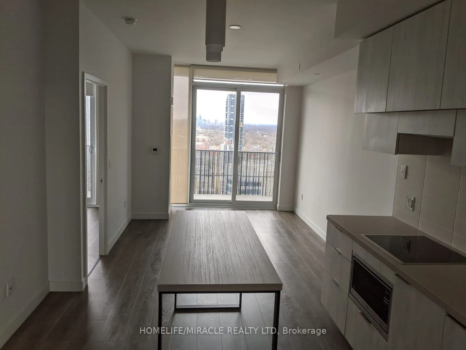 8 Eglington Avenue E, #1906