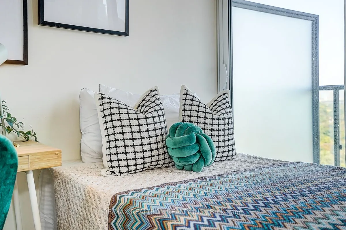 825 Church Street, #2306