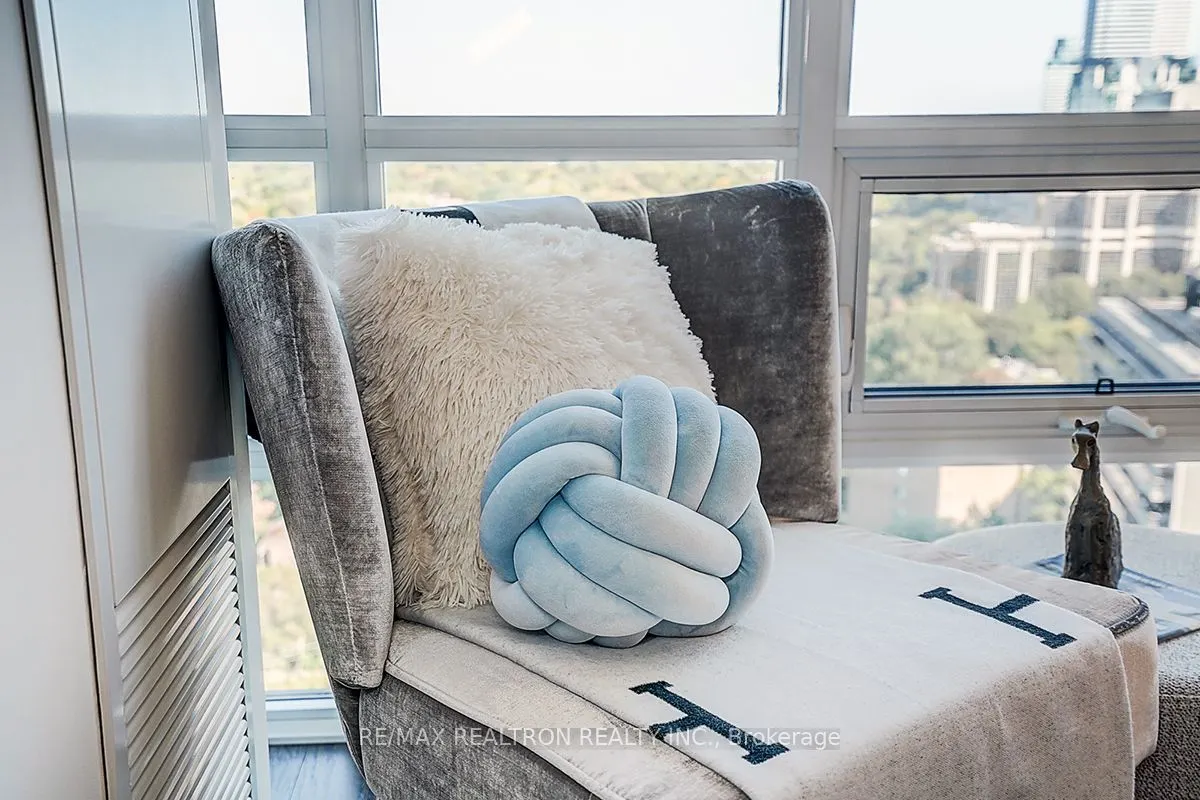 825 Church Street, #2306