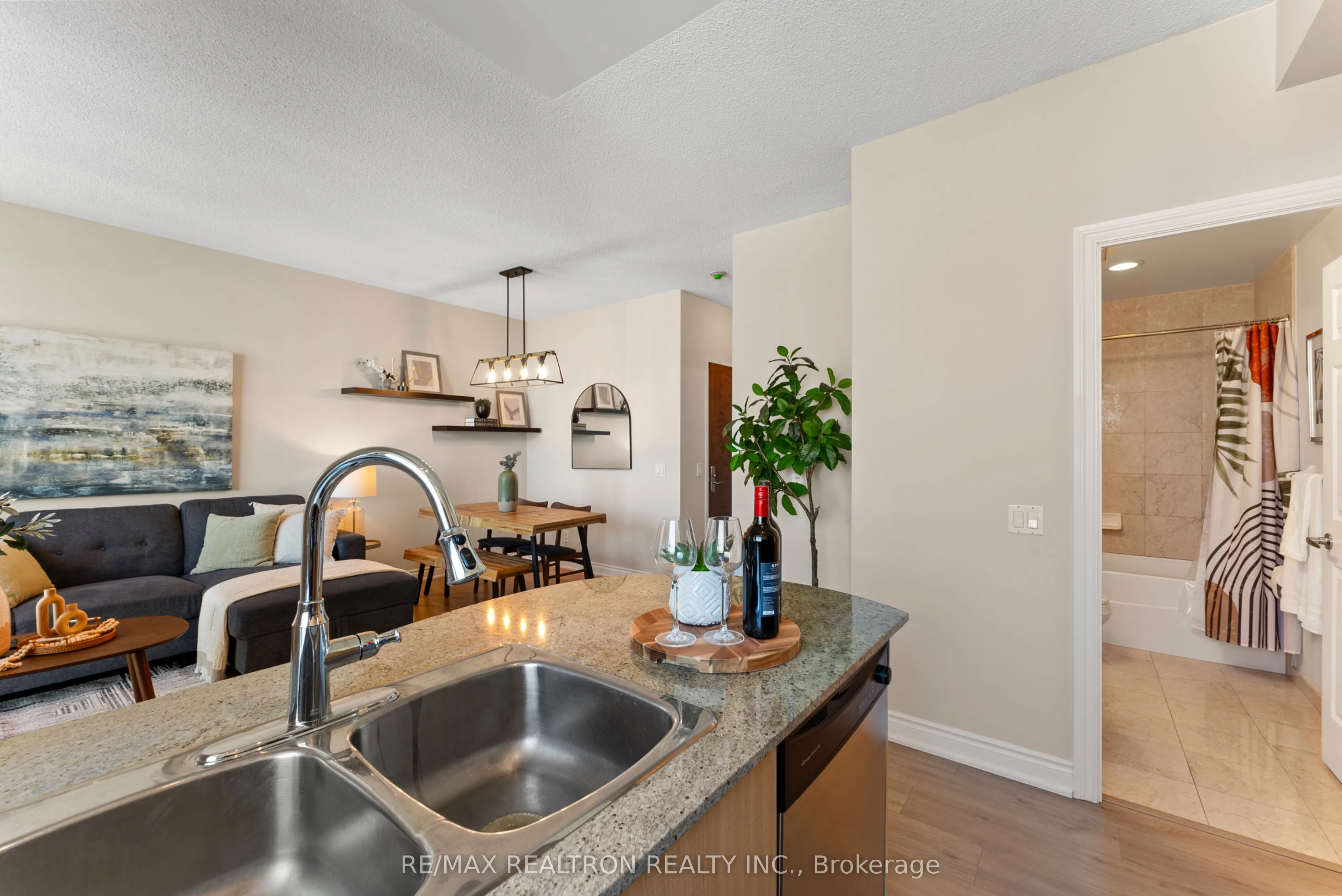 763 Bay Street, #4609