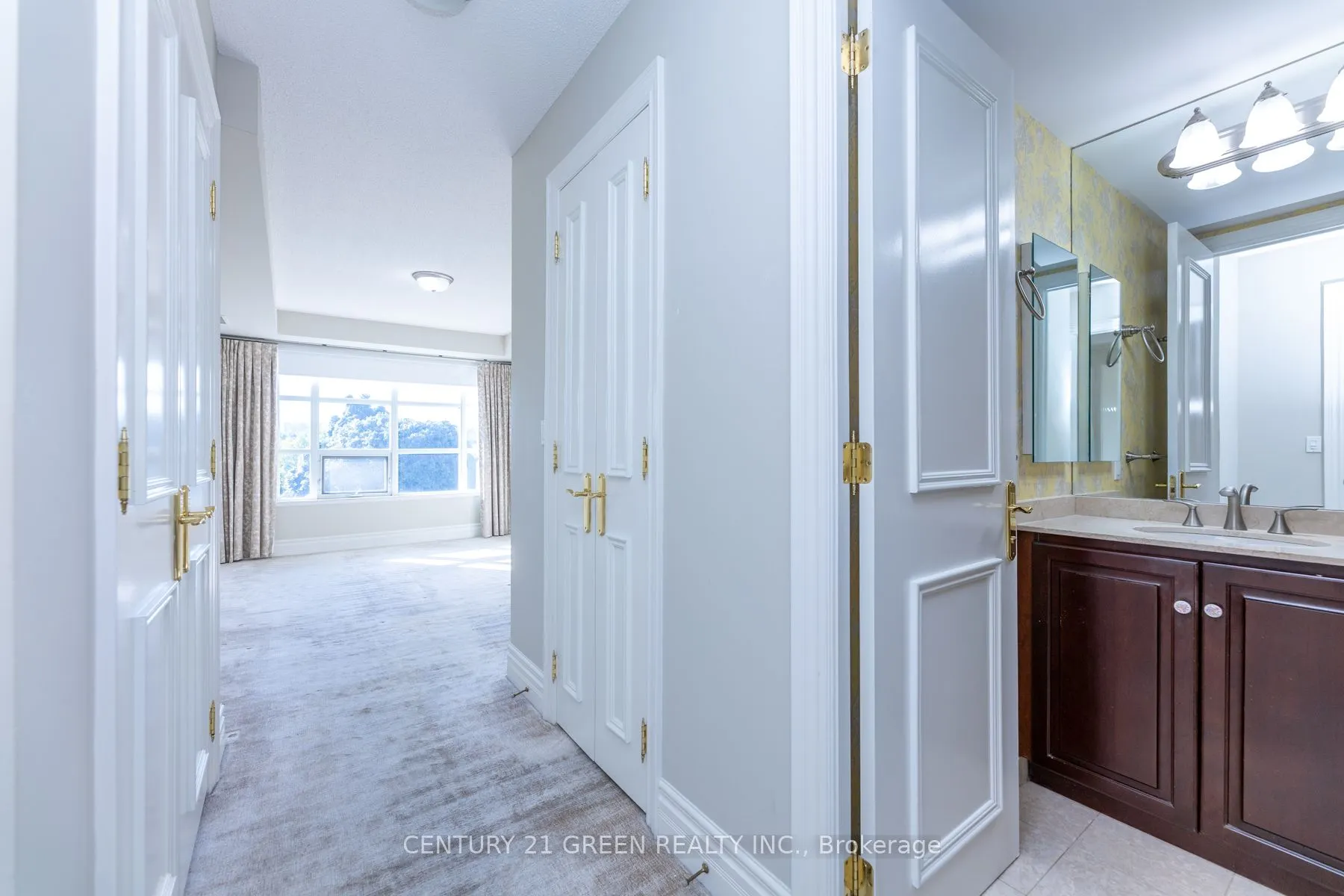 10 Old York Mills Road, #402