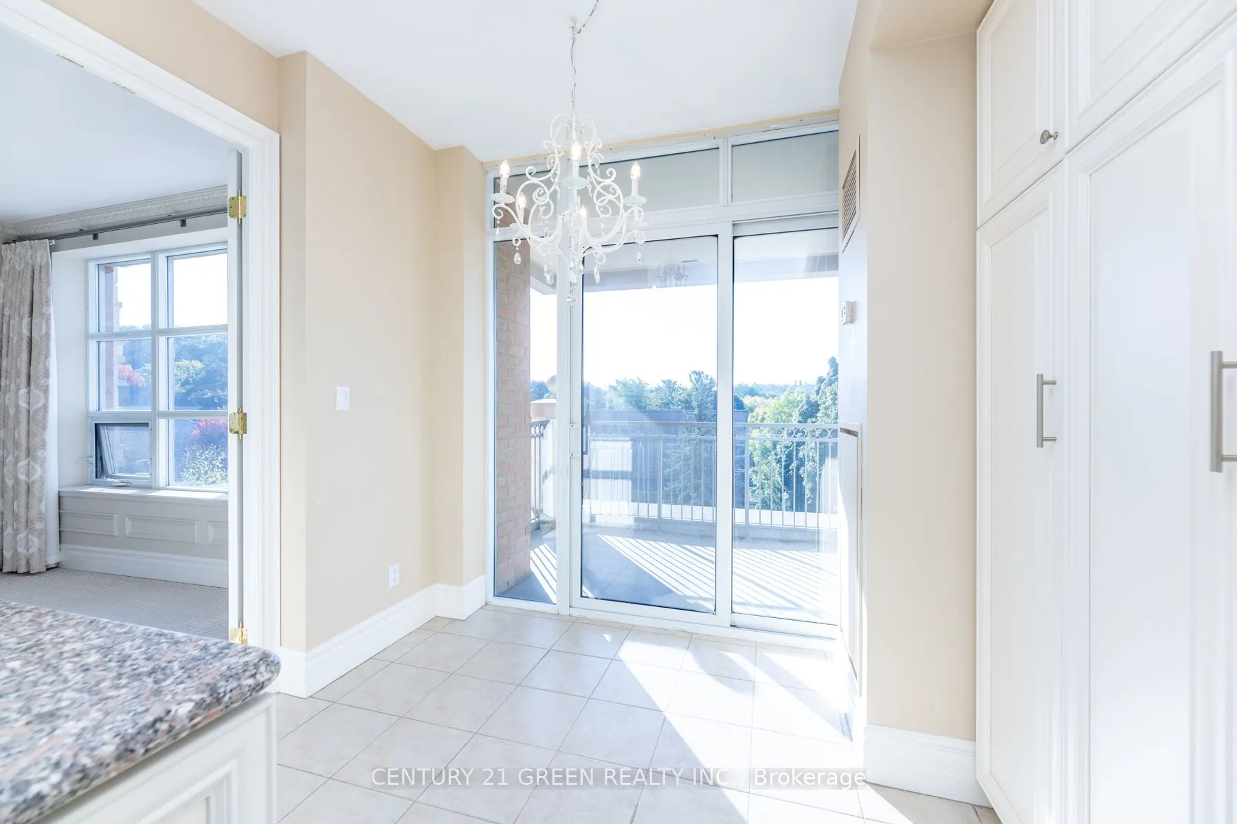 10 Old York Mills Road, #402