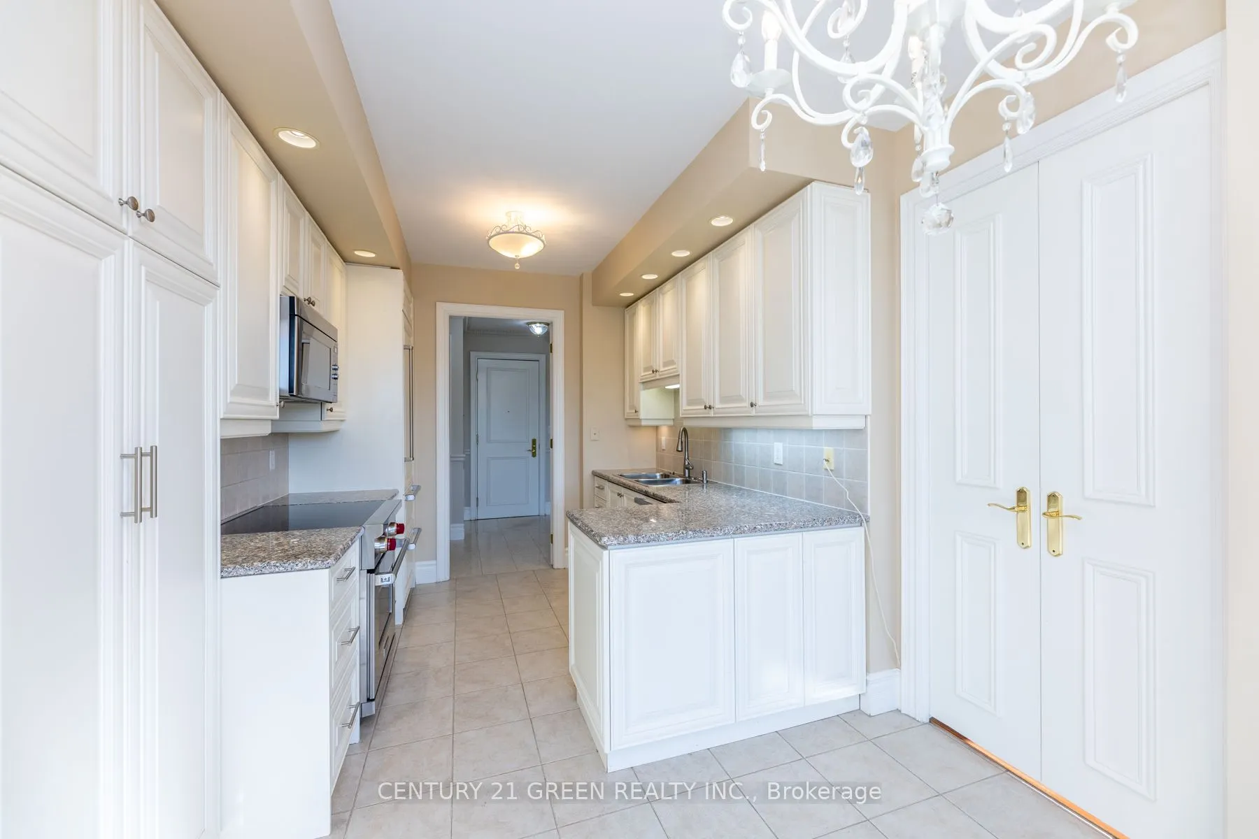10 Old York Mills Road, #402
