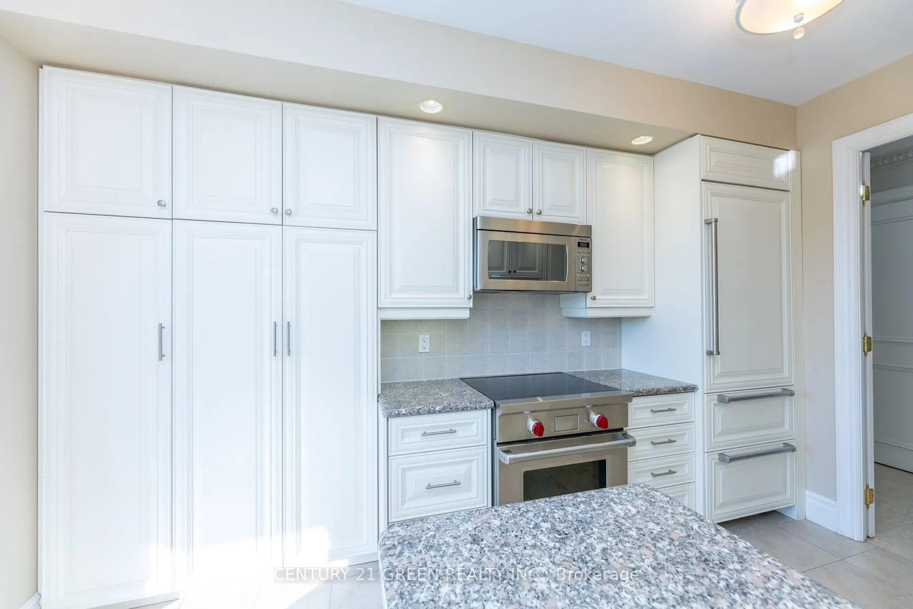 10 Old York Mills Road, #402