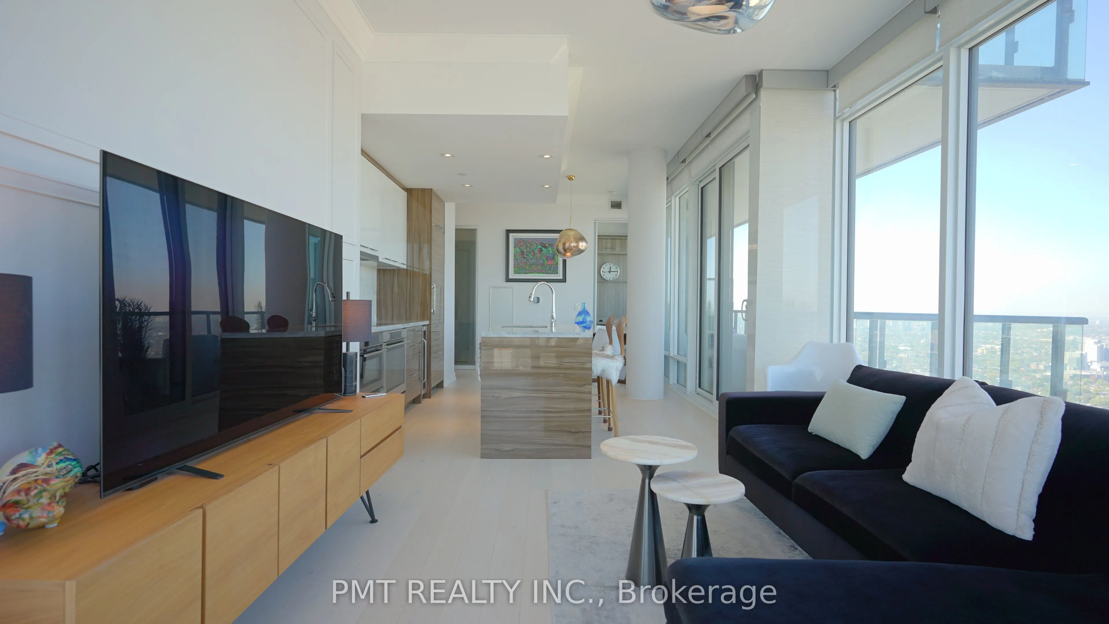 488 University Avenue, #5102