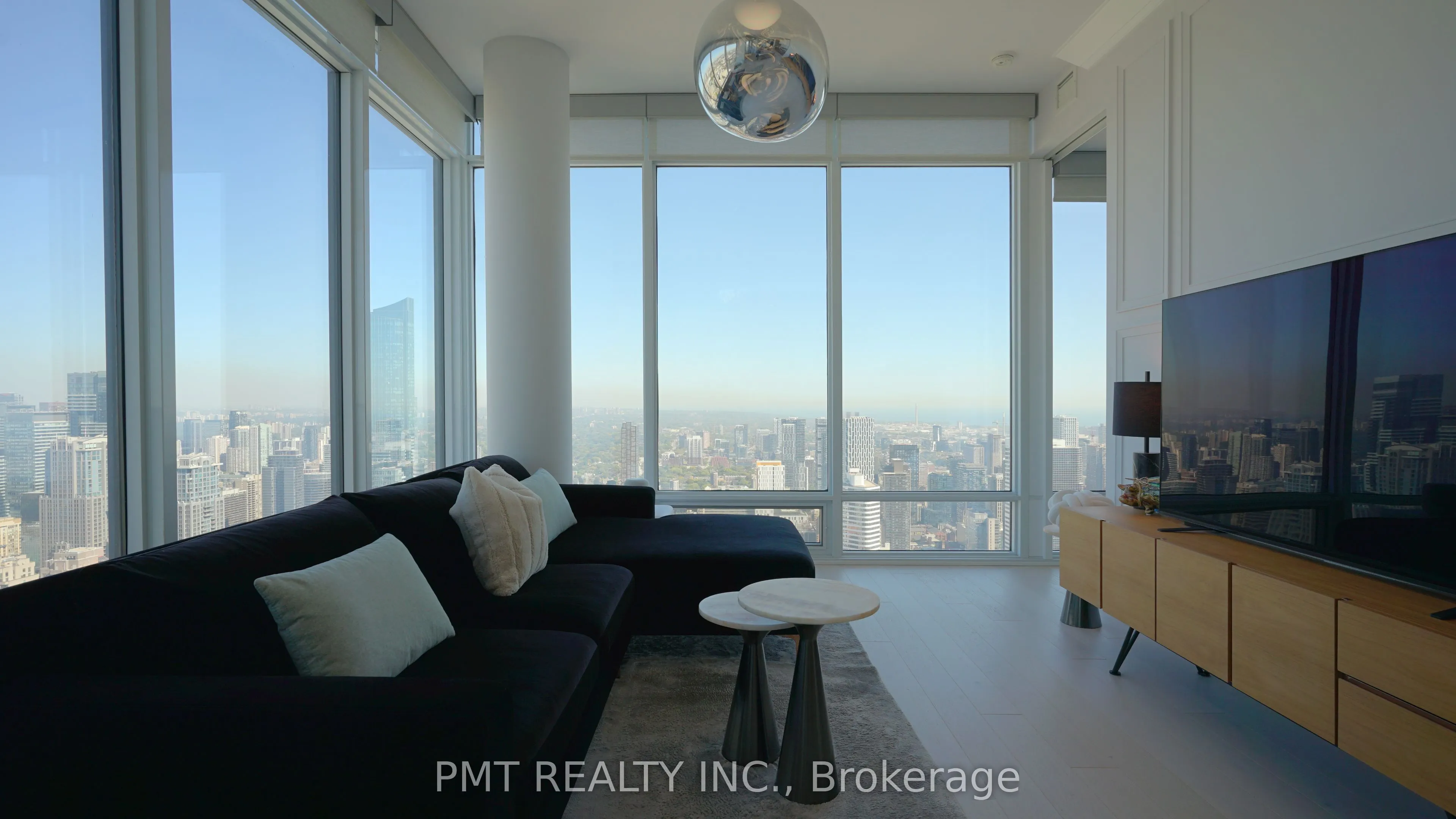 488 University Avenue, #5102