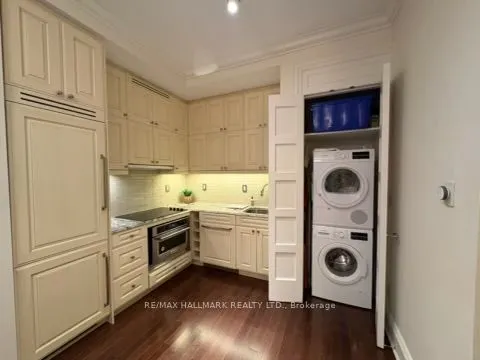 22 Leader Lane, #308