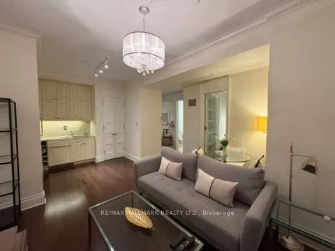 22 Leader Lane, #308