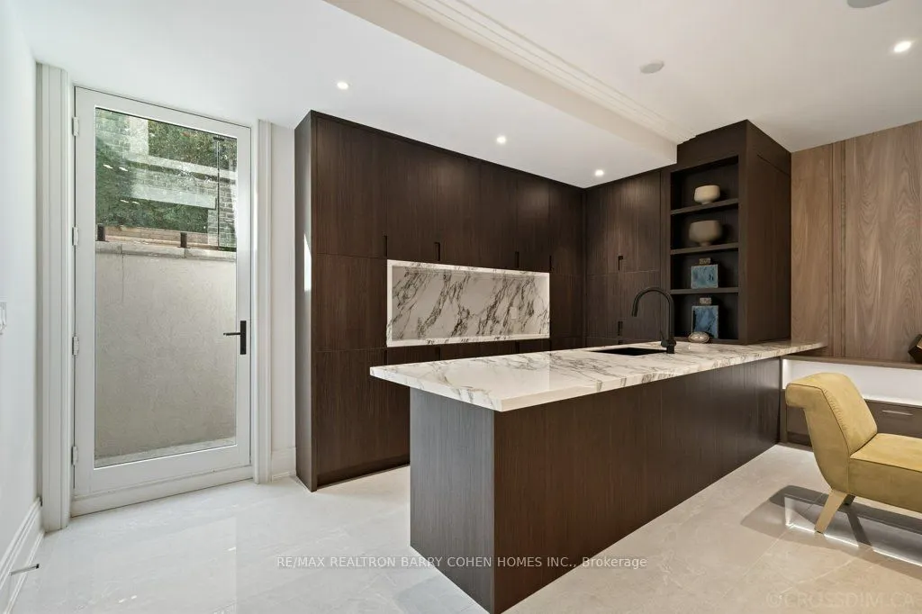 50 Daneswood Road W