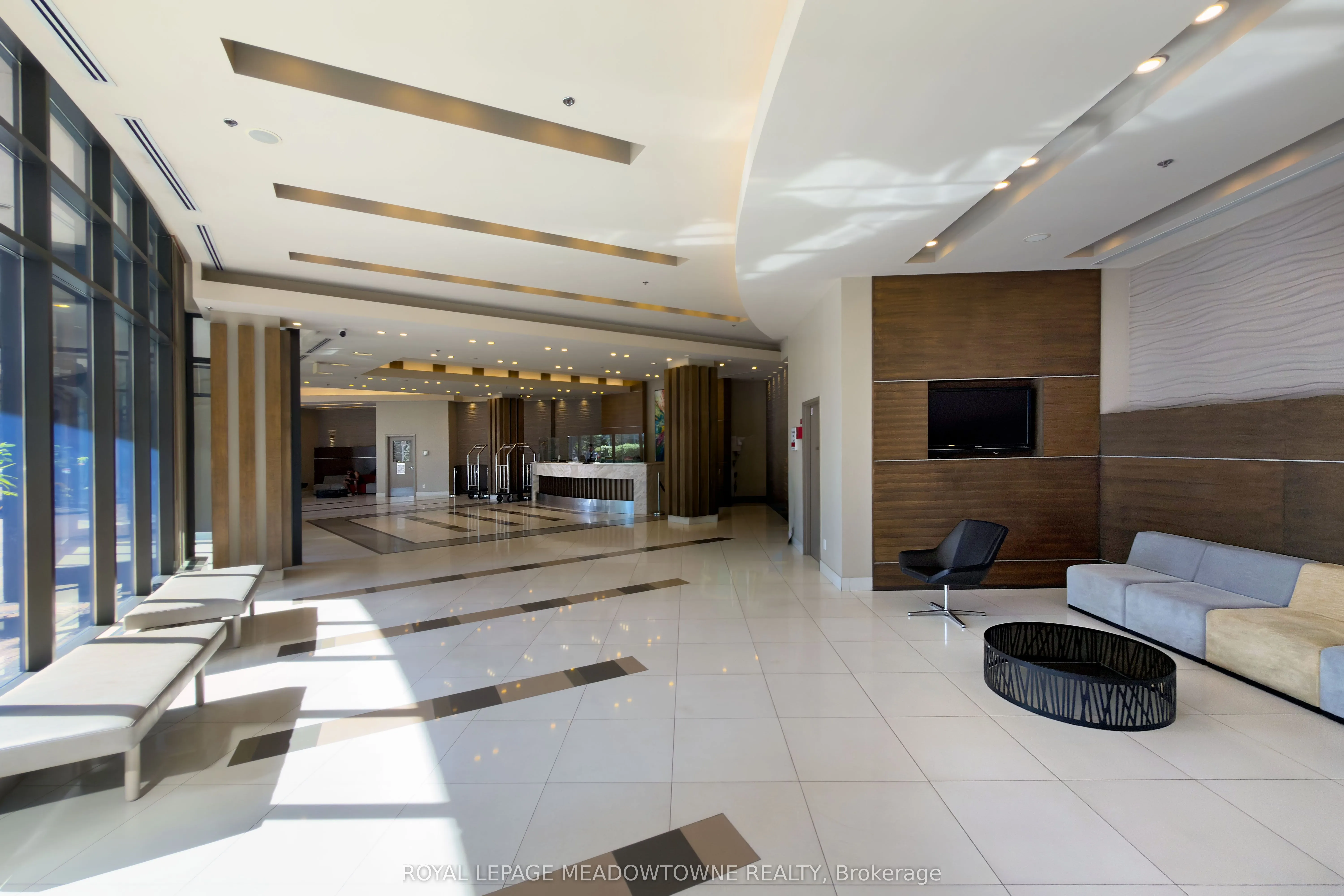 18 Harbour Street, #1805