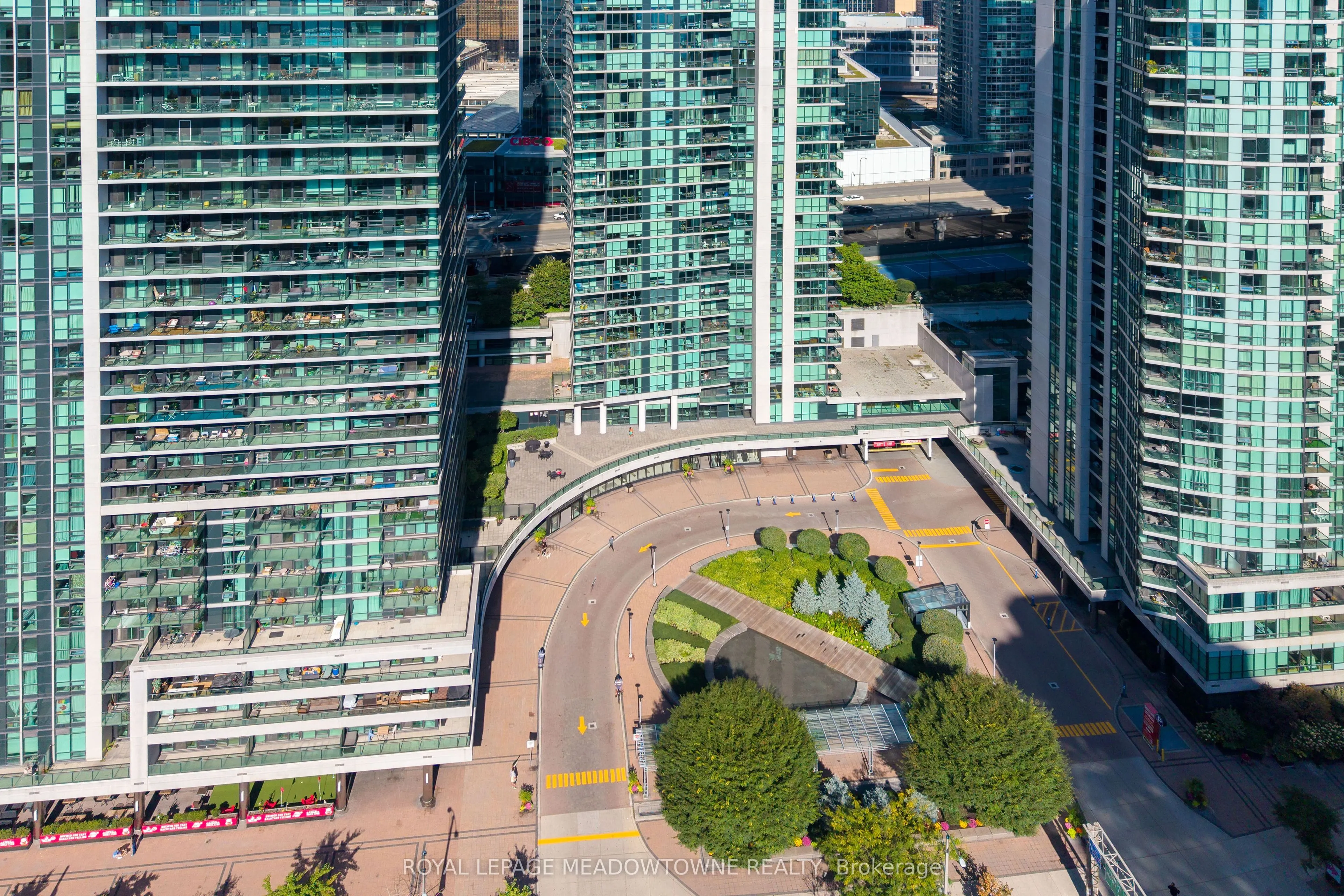 18 Harbour Street, #1805