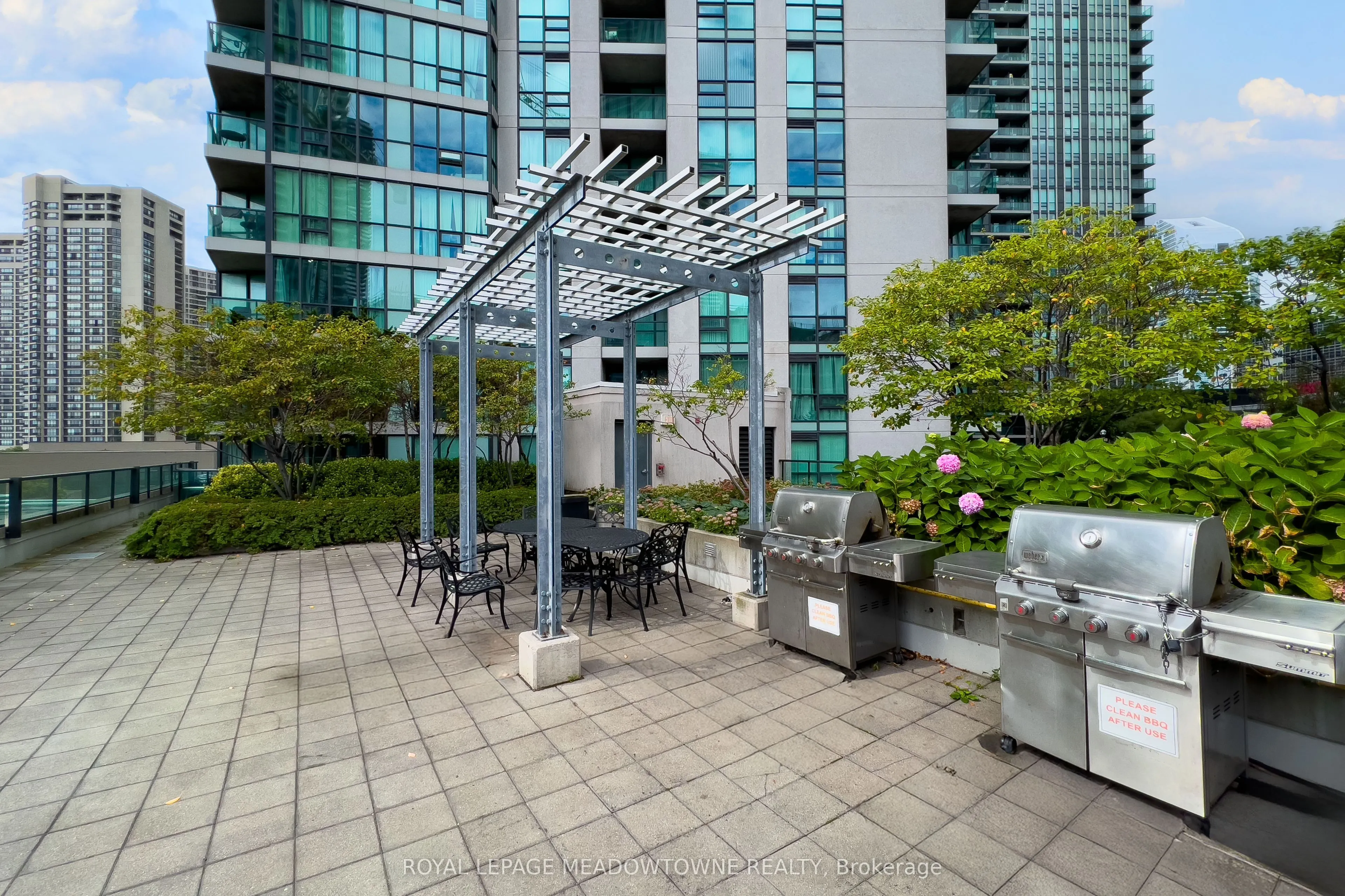 18 Harbour Street, #1805