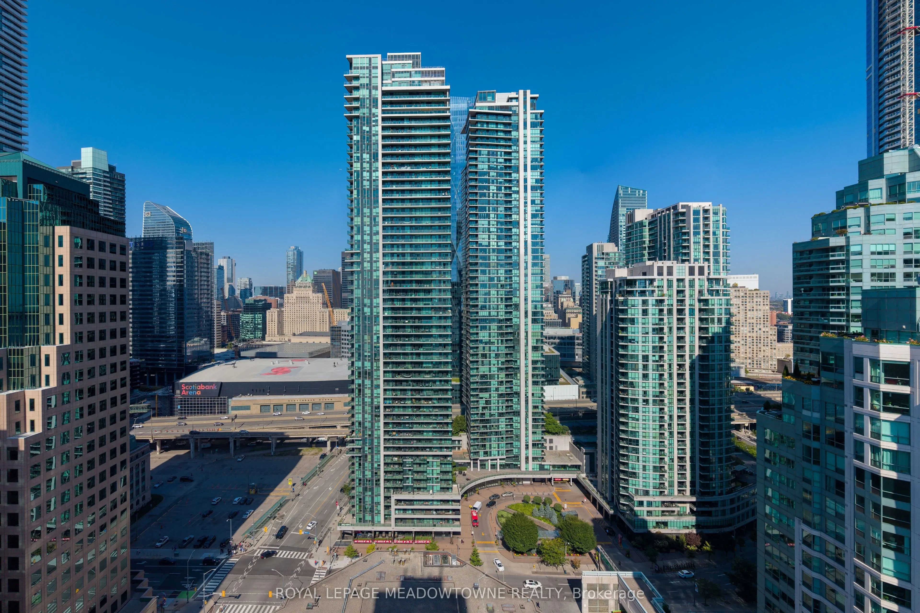 18 Harbour Street, #1805