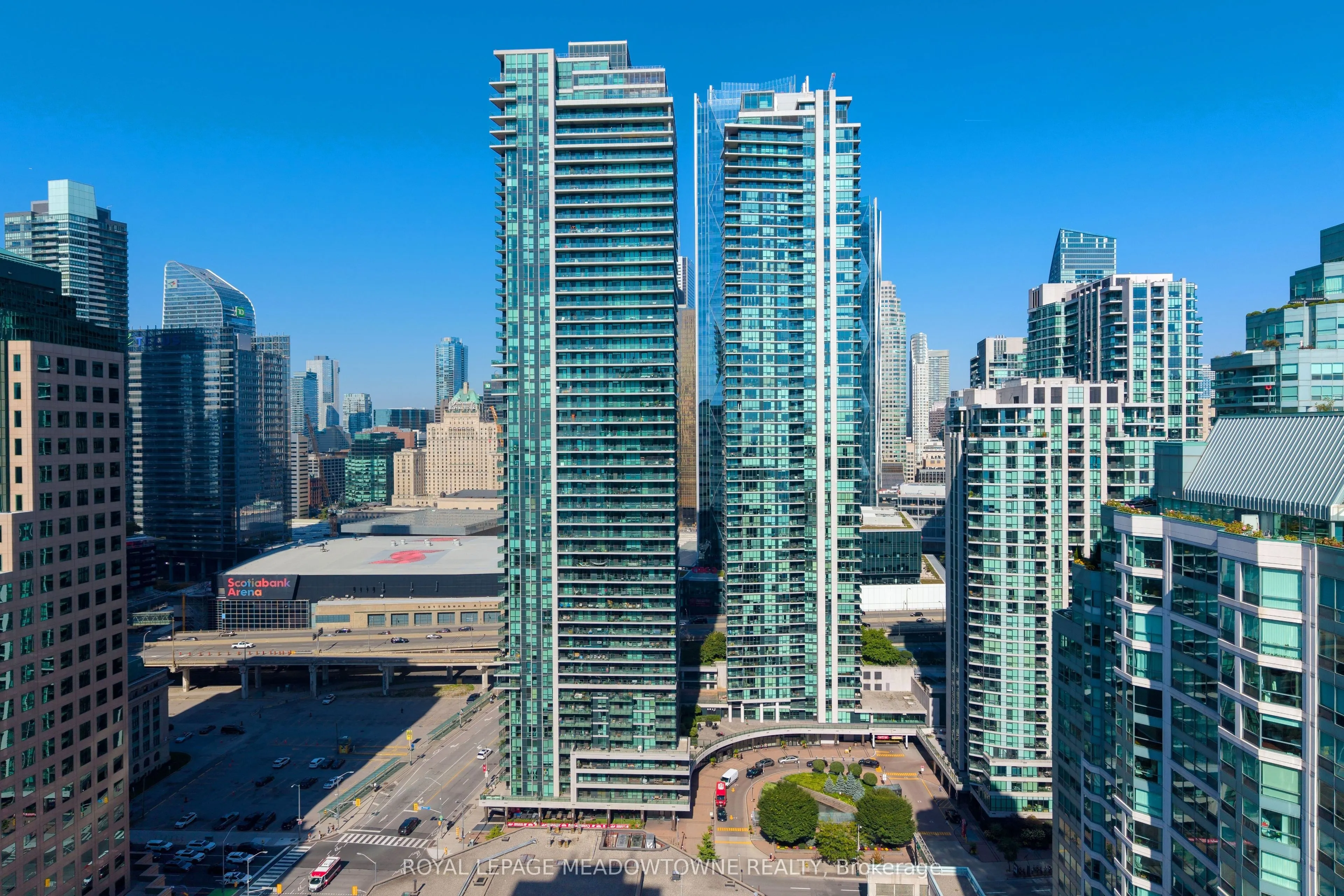 18 Harbour Street, #1805