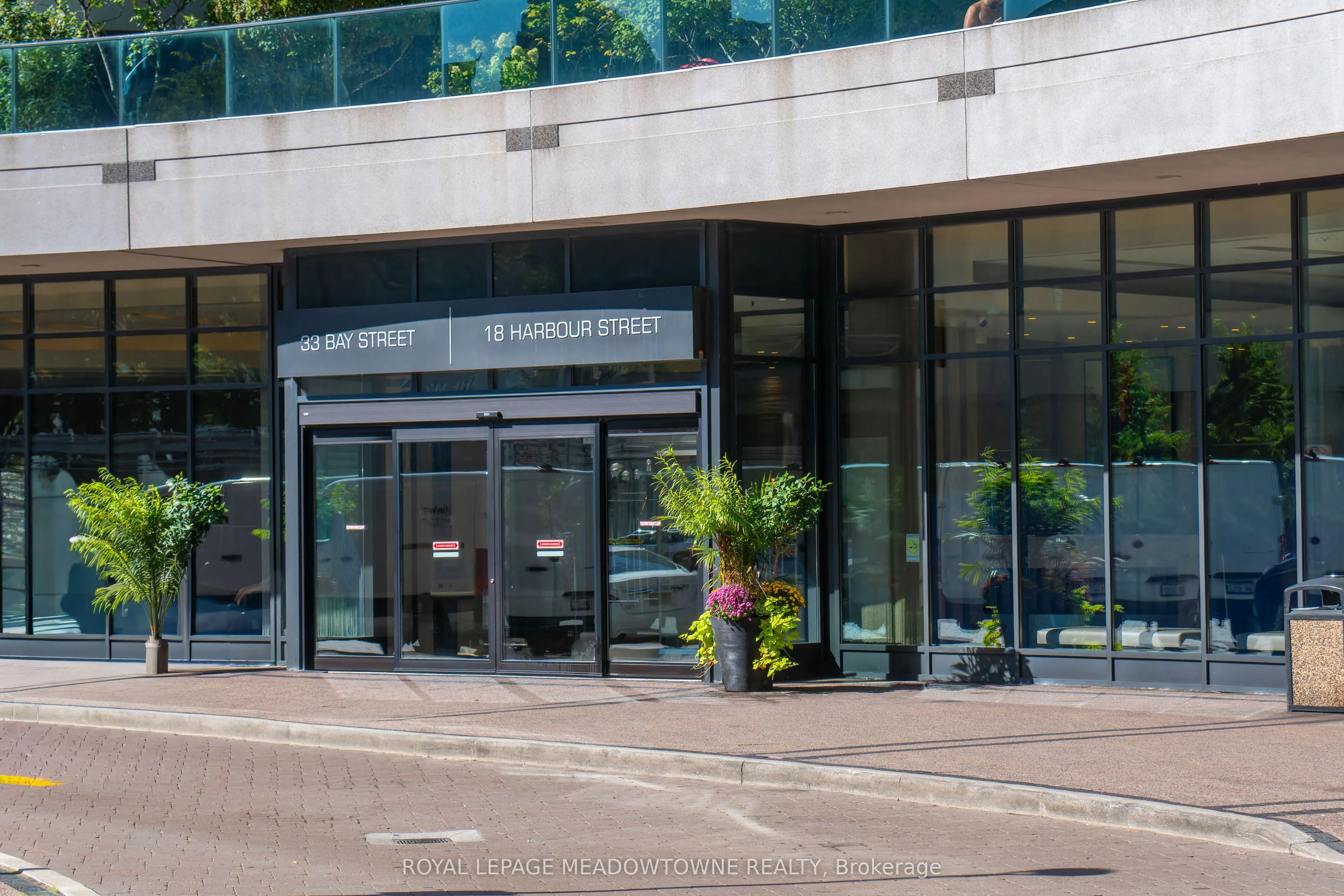 18 Harbour Street, #1805