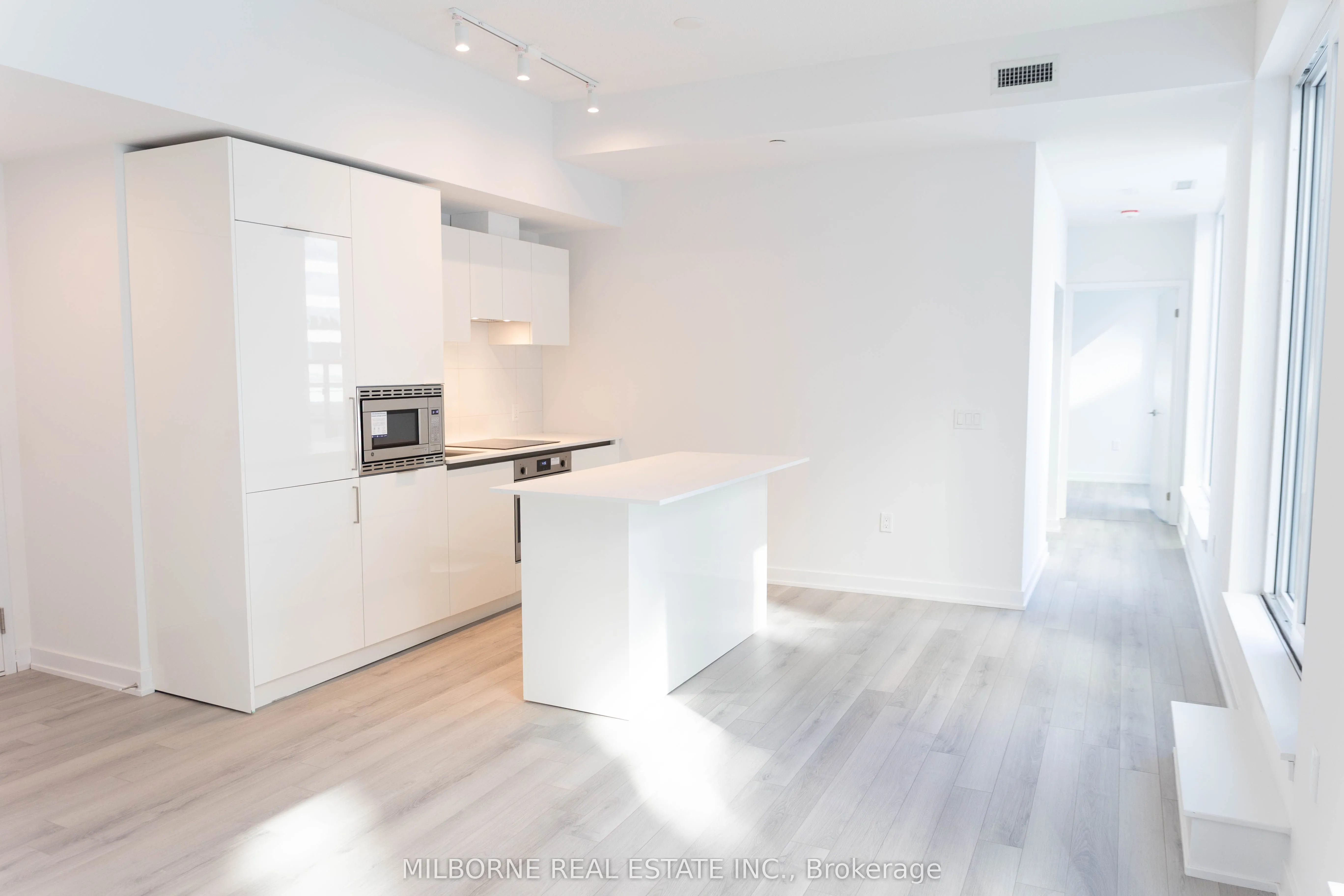 121 St. Patrick Street, #1216