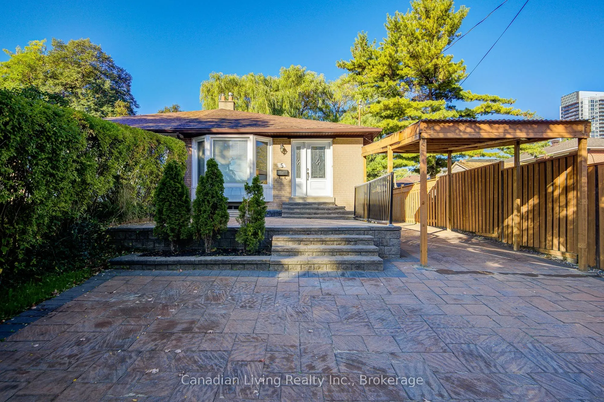 5 Northey Drive SW