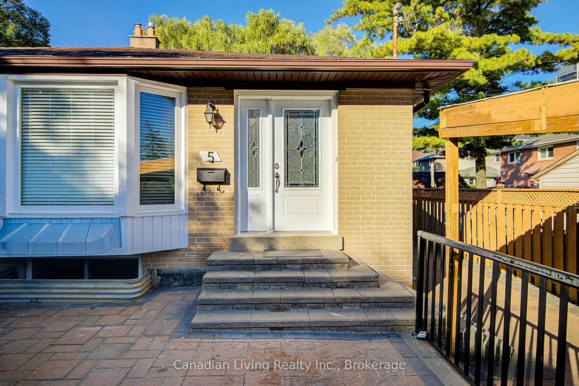 5 Northey Drive SW