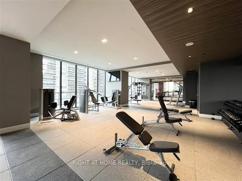 55 Broadway Avenue, #1604