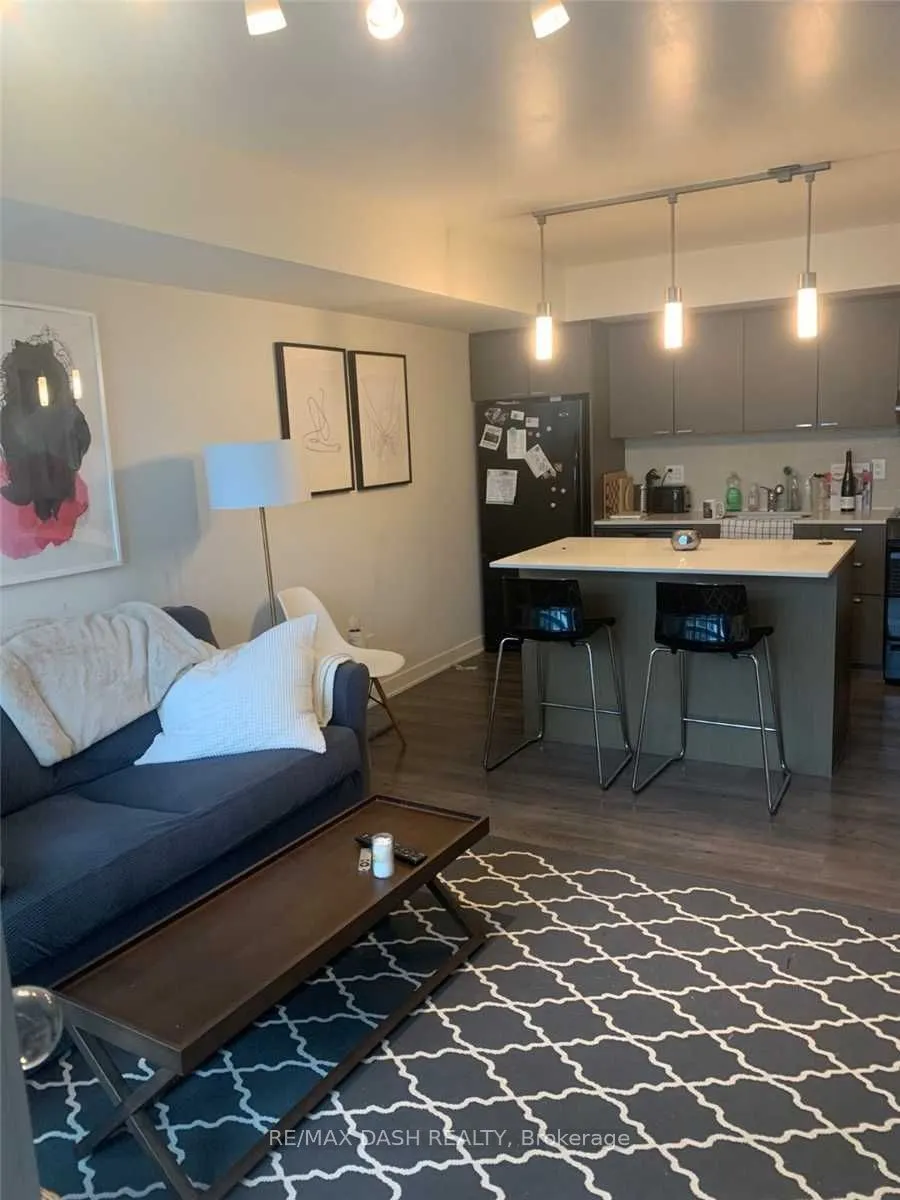 110 Charles Street E, #1409