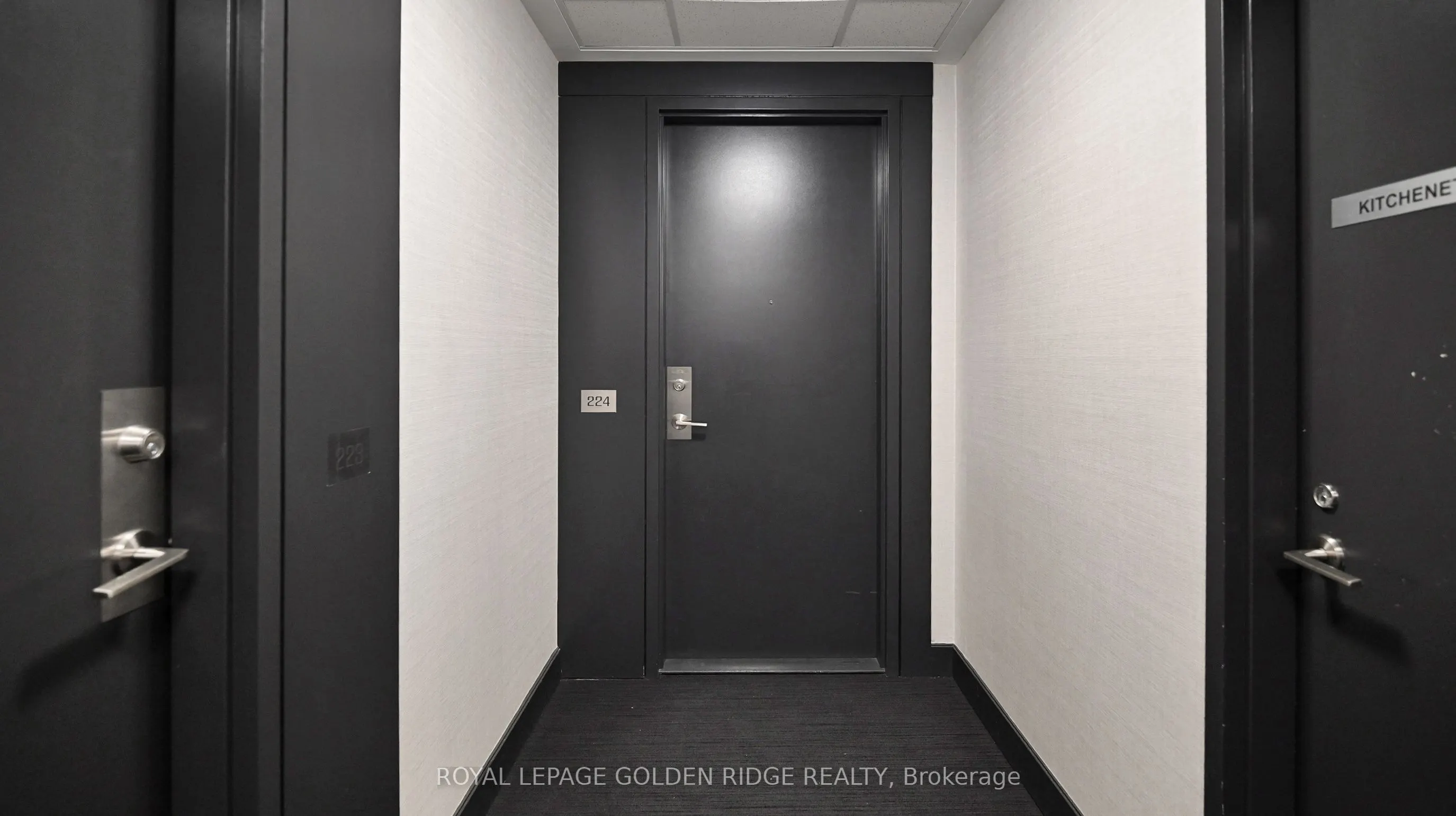 377 Madison Avenue, #224