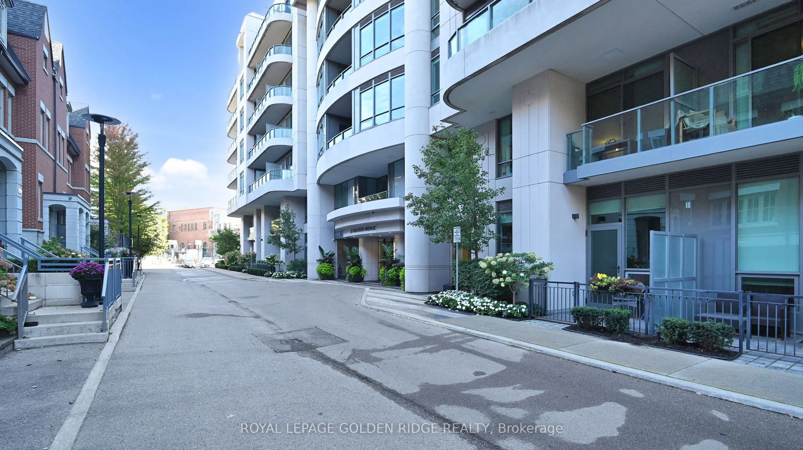 377 Madison Avenue, #224