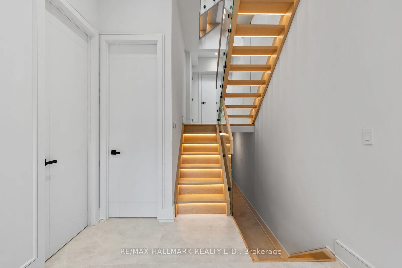 359 Cranbrooke Avenue