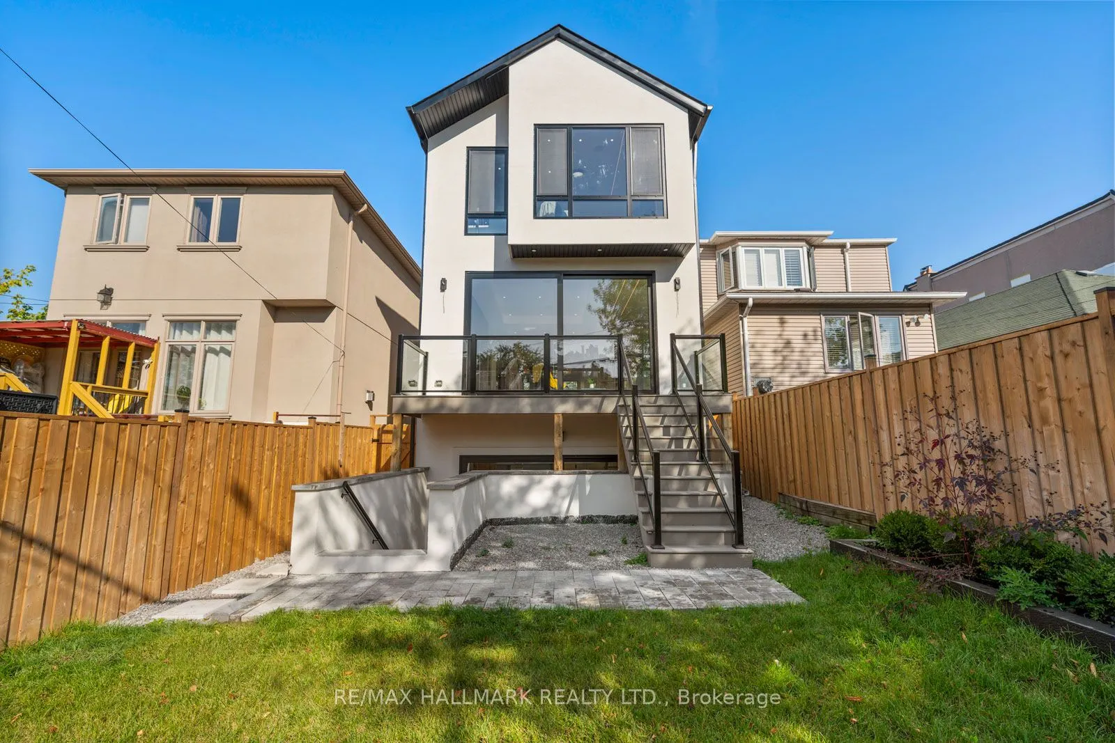 359 Cranbrooke Avenue