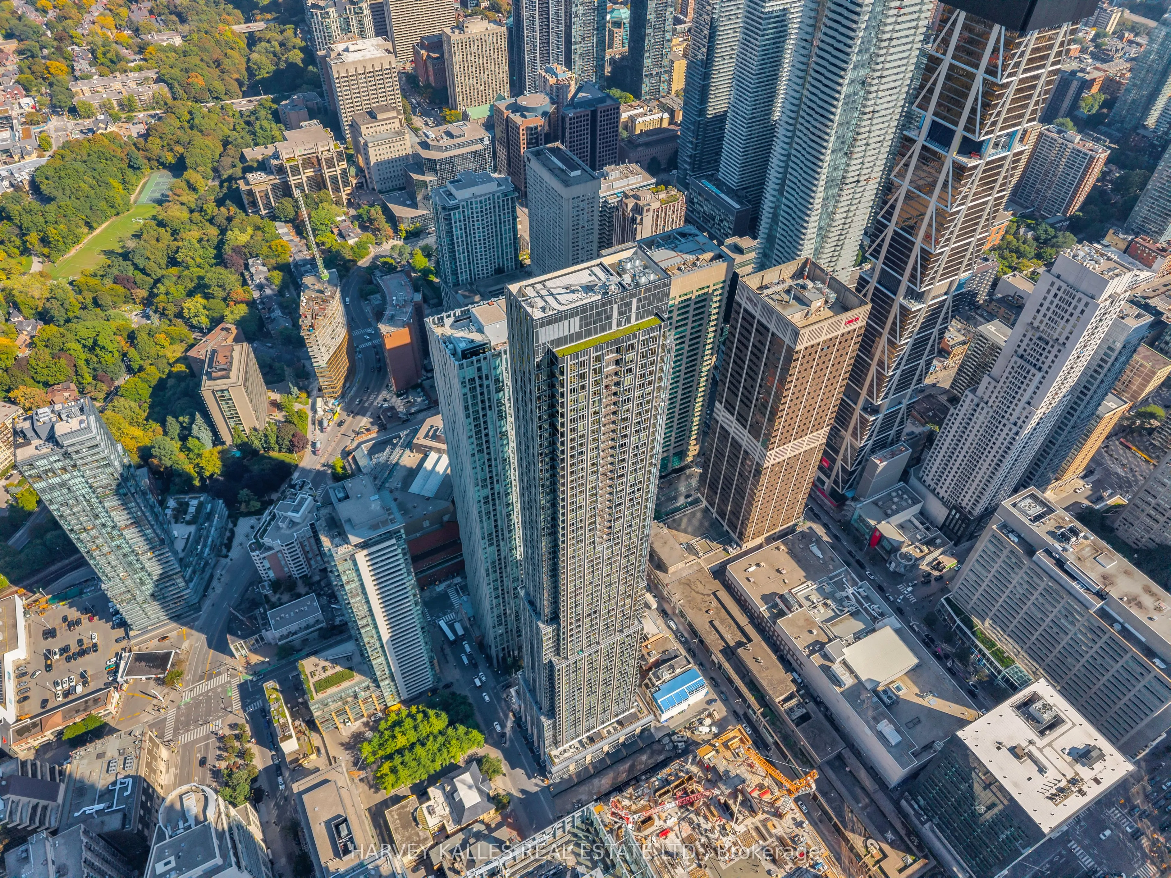11 Yorkville Avenue, #4110