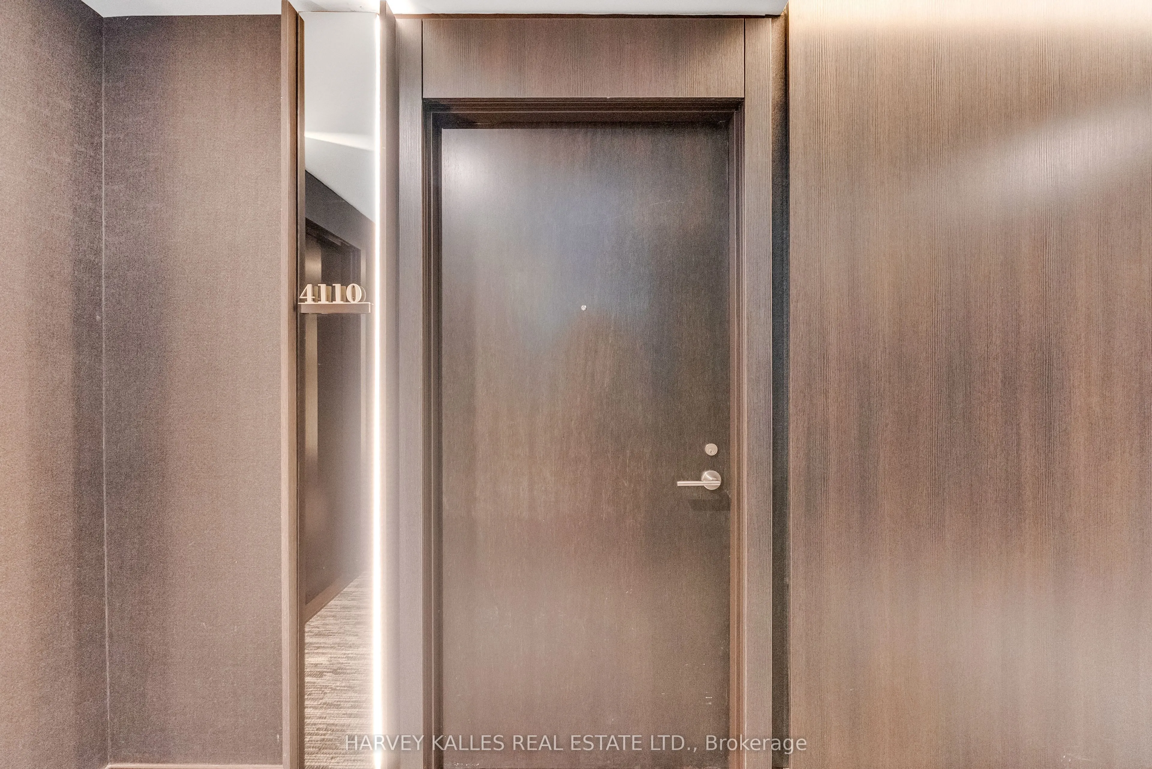 11 Yorkville Avenue, #4110