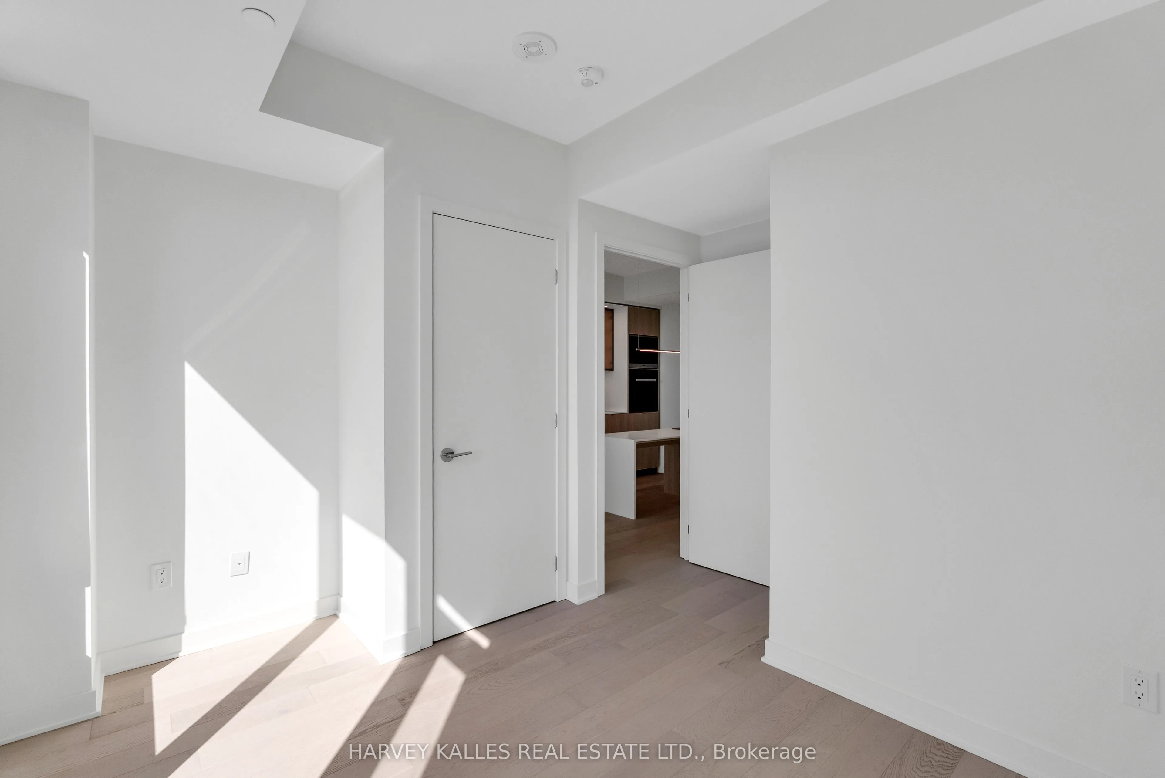 11 Yorkville Avenue, #4110