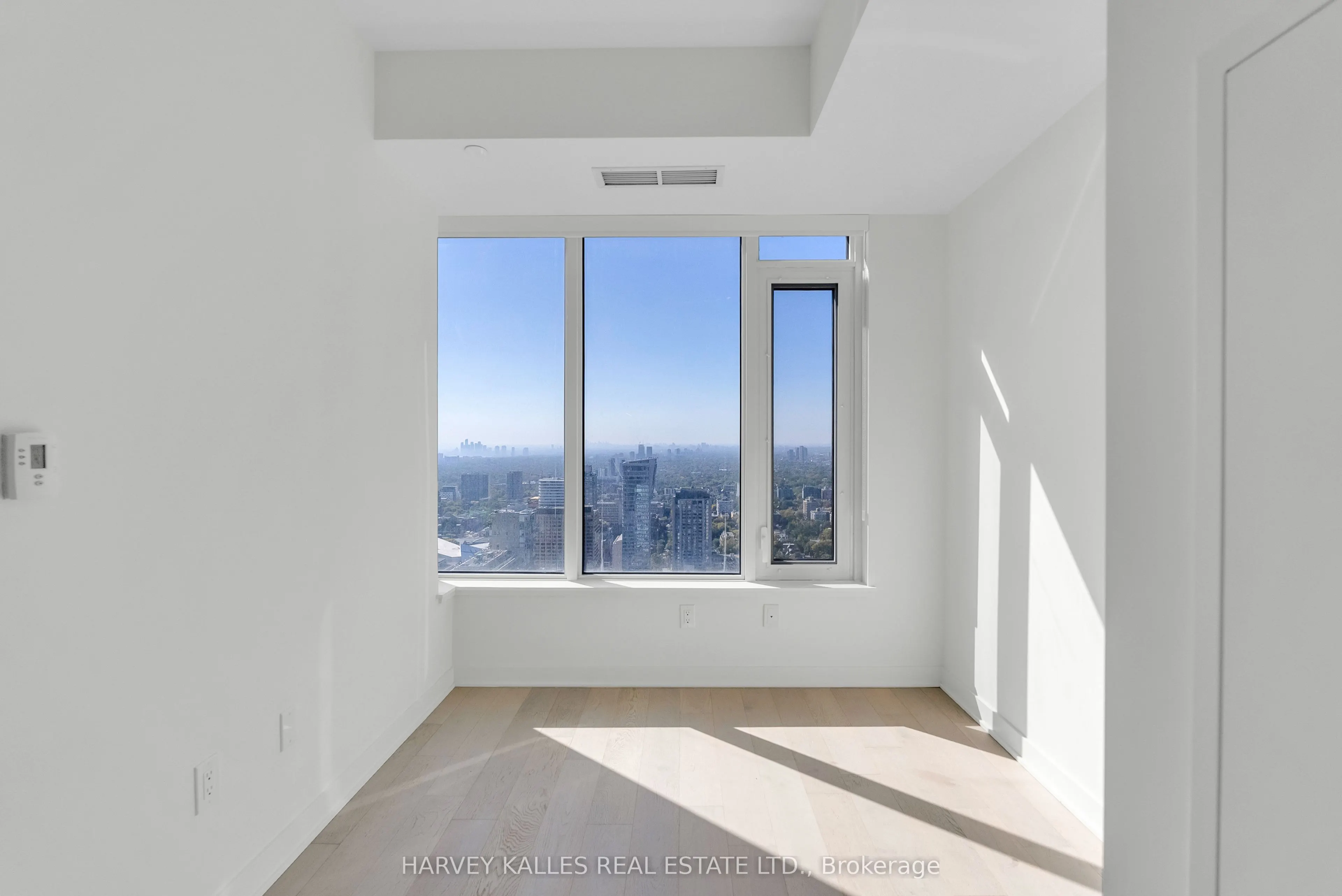 11 Yorkville Avenue, #4110