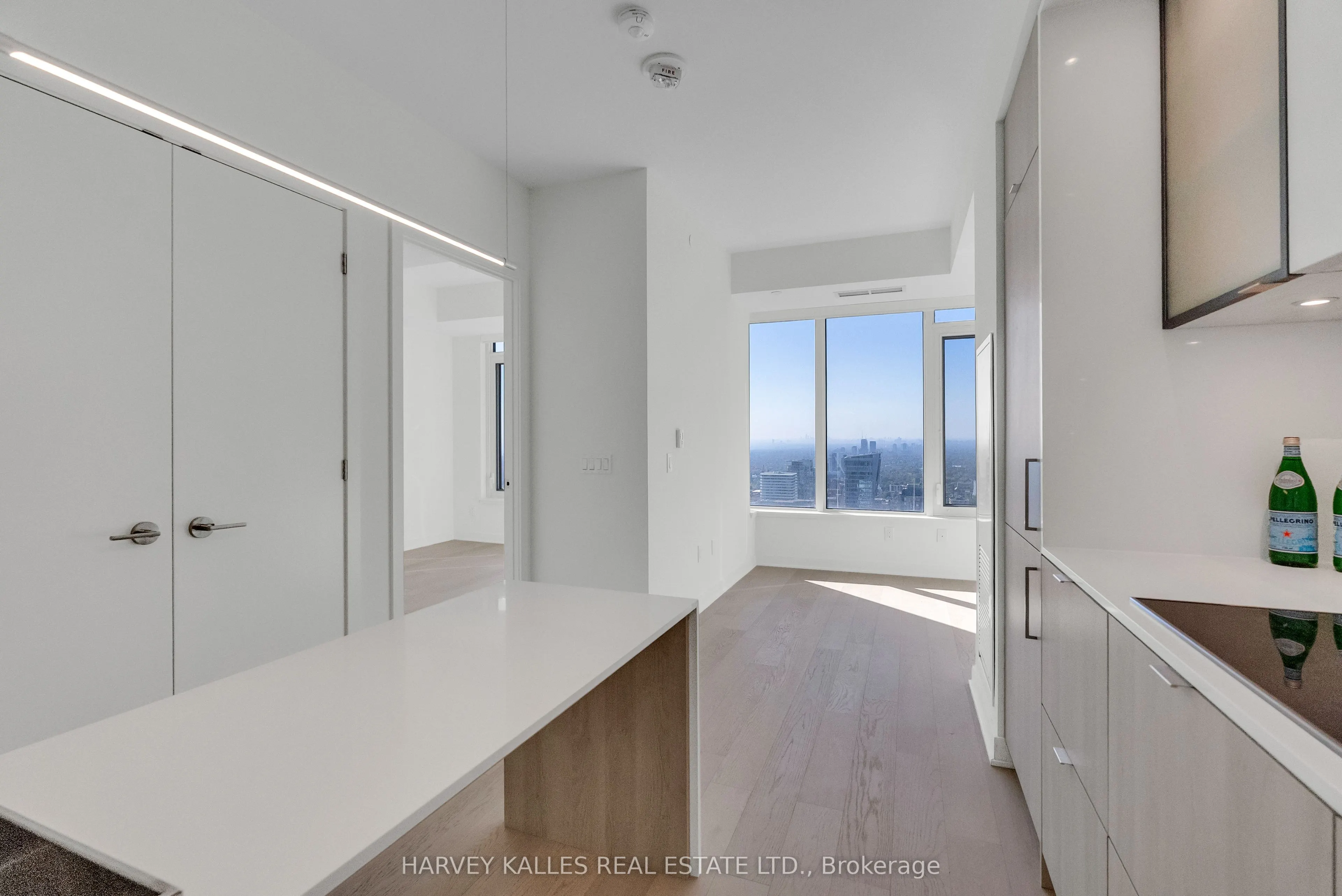 11 Yorkville Avenue, #4110