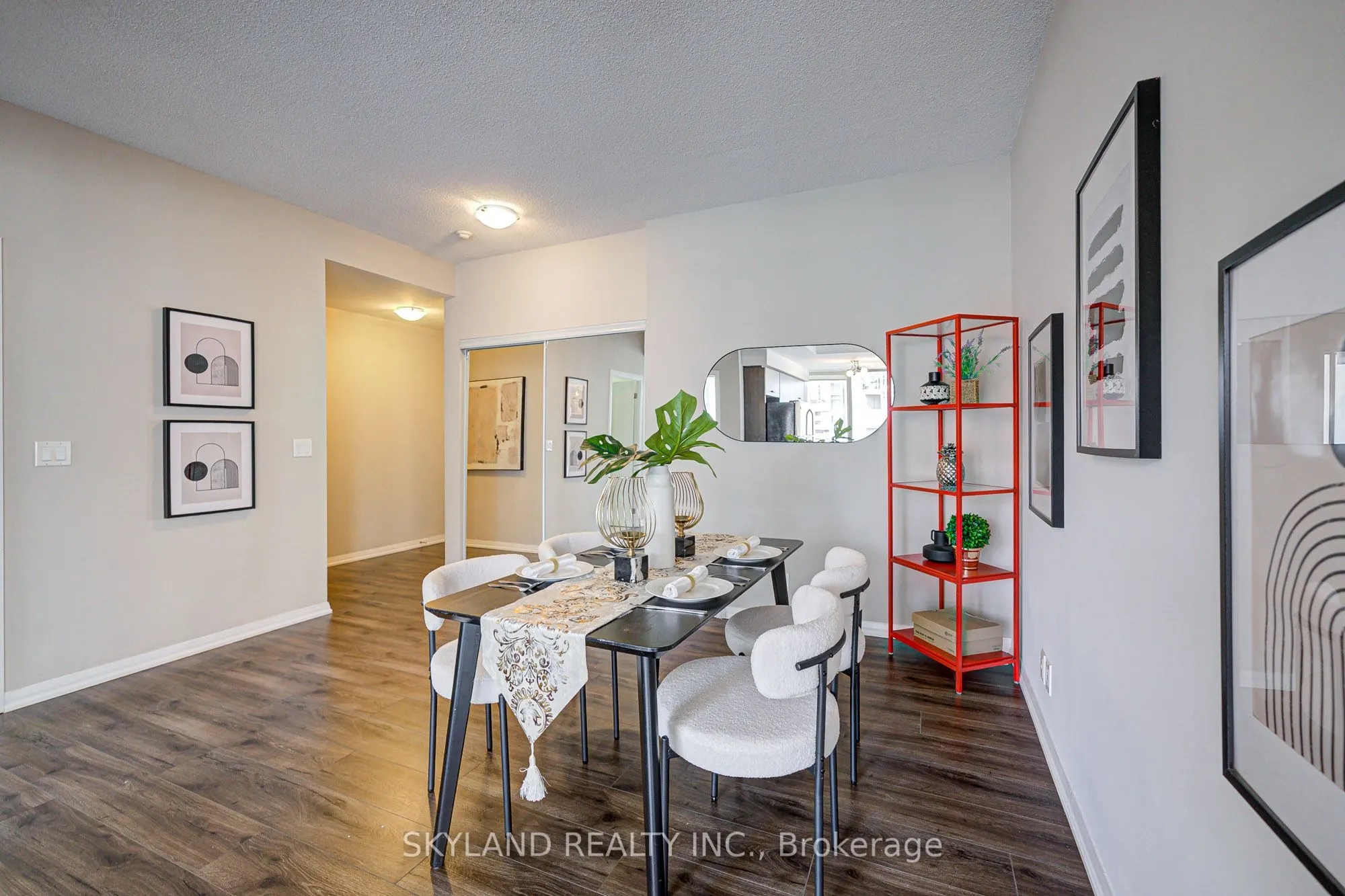 832 Bay Street, #805