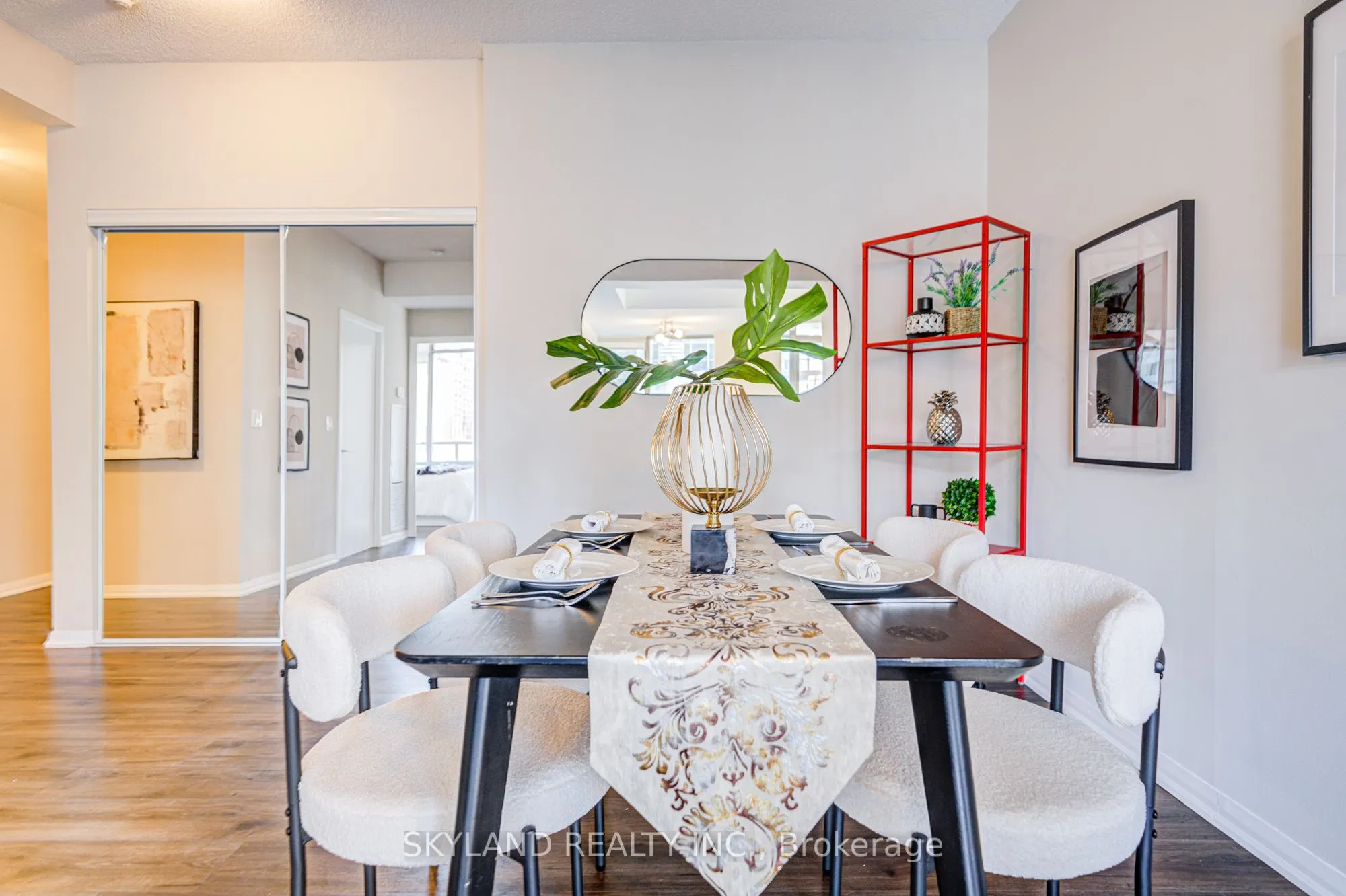 832 Bay Street, #805