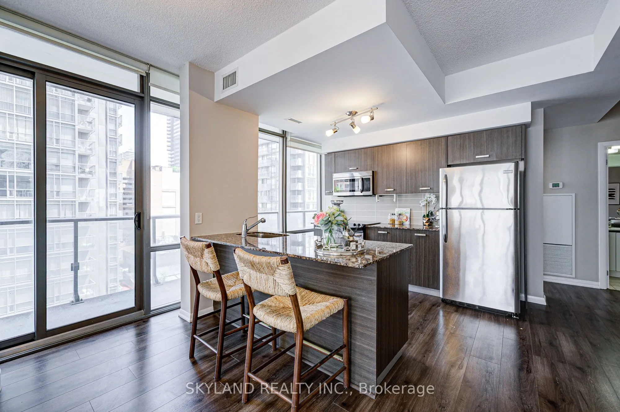 832 Bay Street, #805